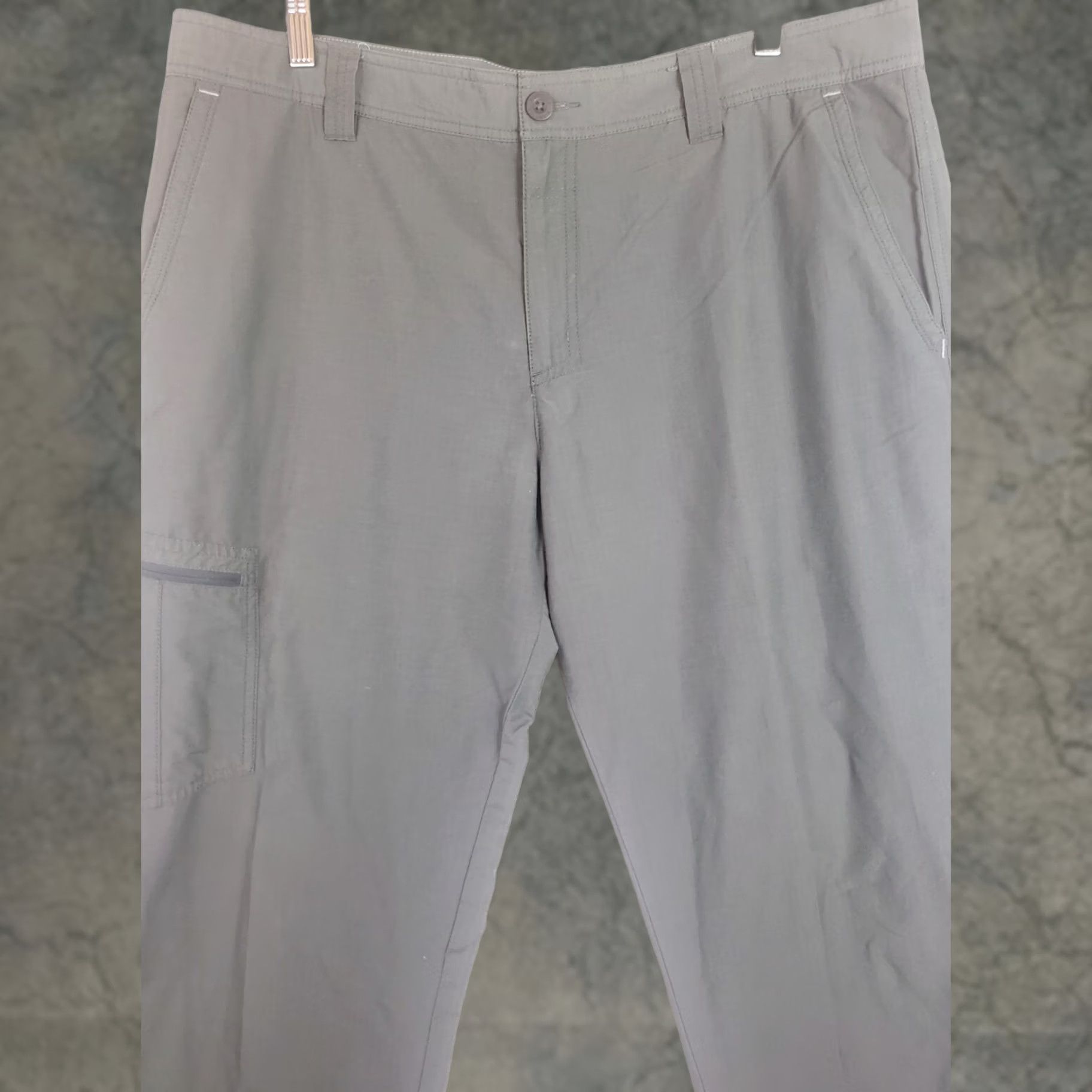 Vintage Columbia Sportswear Pants Men 40x30 Green Outdoor Hiking Relaxed Straight Flat Front Zip Pockets Water Resistant Size US 40 / EU 56 - 1 Thumbnail