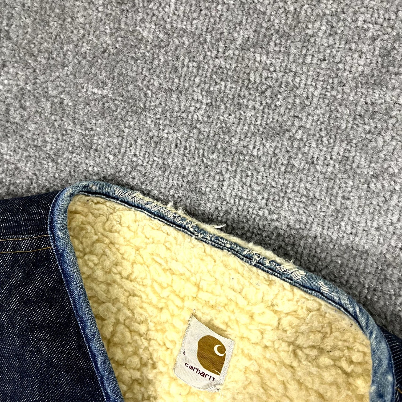 Carhartt VINTAGE Carhartt Vest Adult Large Blue Denim Sherpa Snap Distressed Western 90s Size US L / EU 52-54 / 3 - 6 Thumbnail