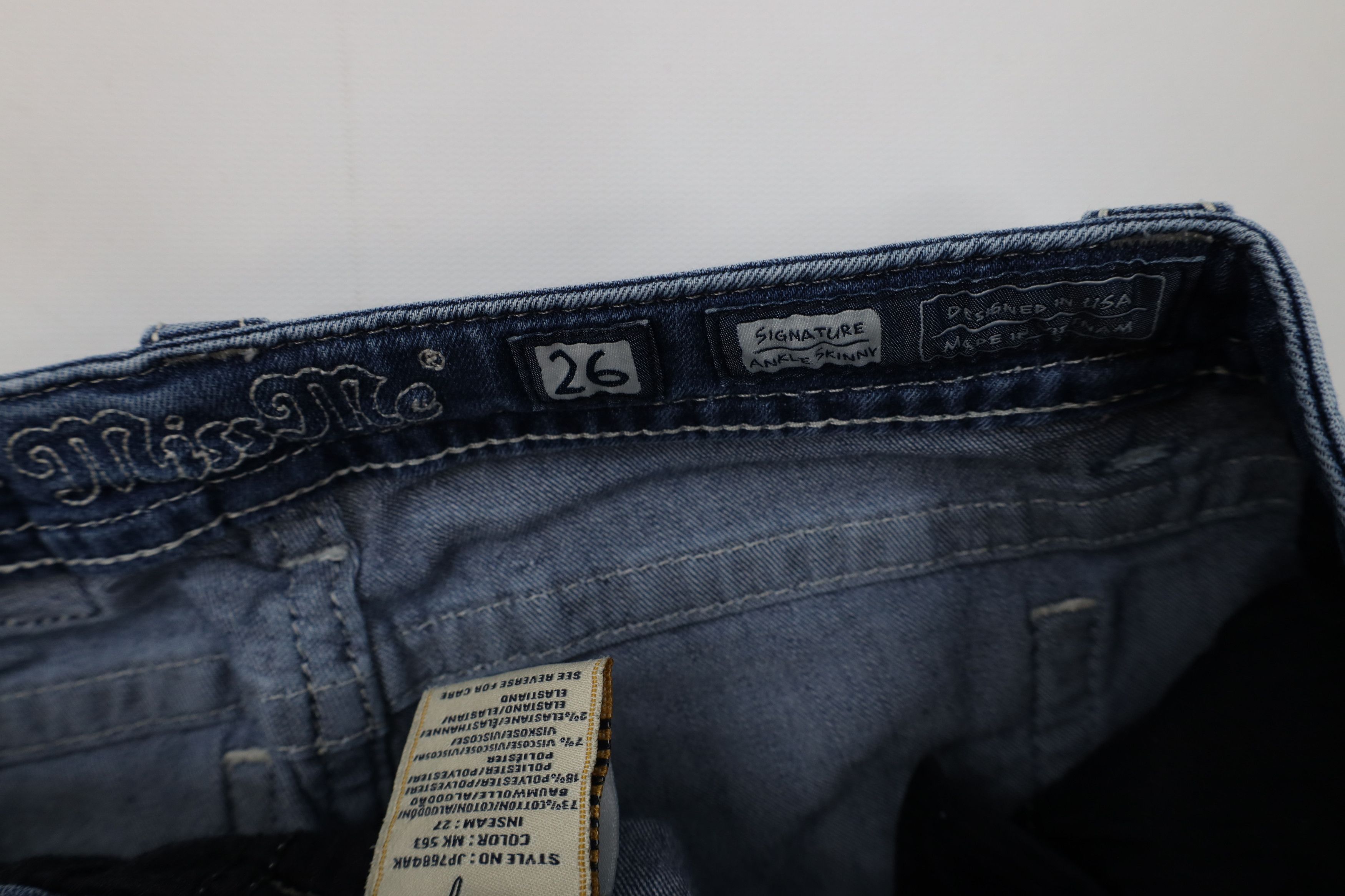 Miss Me Miss Me Stitch Beaded Jeweled Ankle Skinny Denim Jeans Blue Size 26" / US 2 / IT 38 - 7 Thumbnail