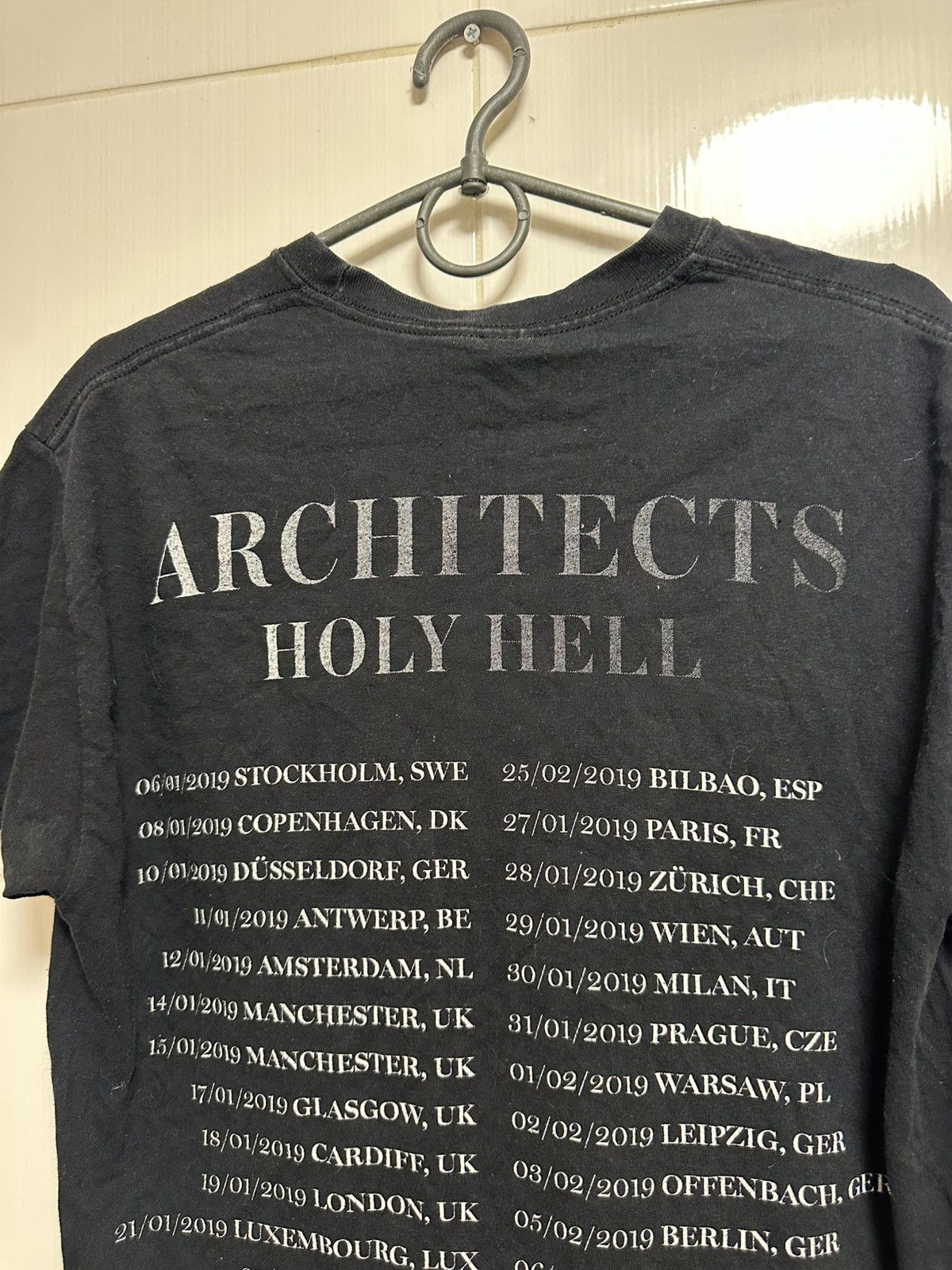 Band Tees × Vintage Architectc holy hell world tour 2019 rare size M Size US M / EU 48-50 / 2 - 5 Thumbnail