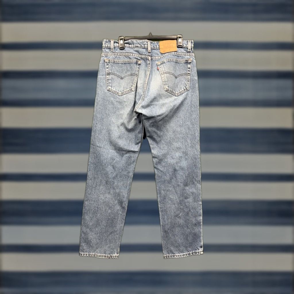 Levi's Levi's 505 Jeans Men's 36x30 Regular Straight Fit Medium Wash Blue Denim Casual Size US 36 / EU 52 - 1 Thumbnail