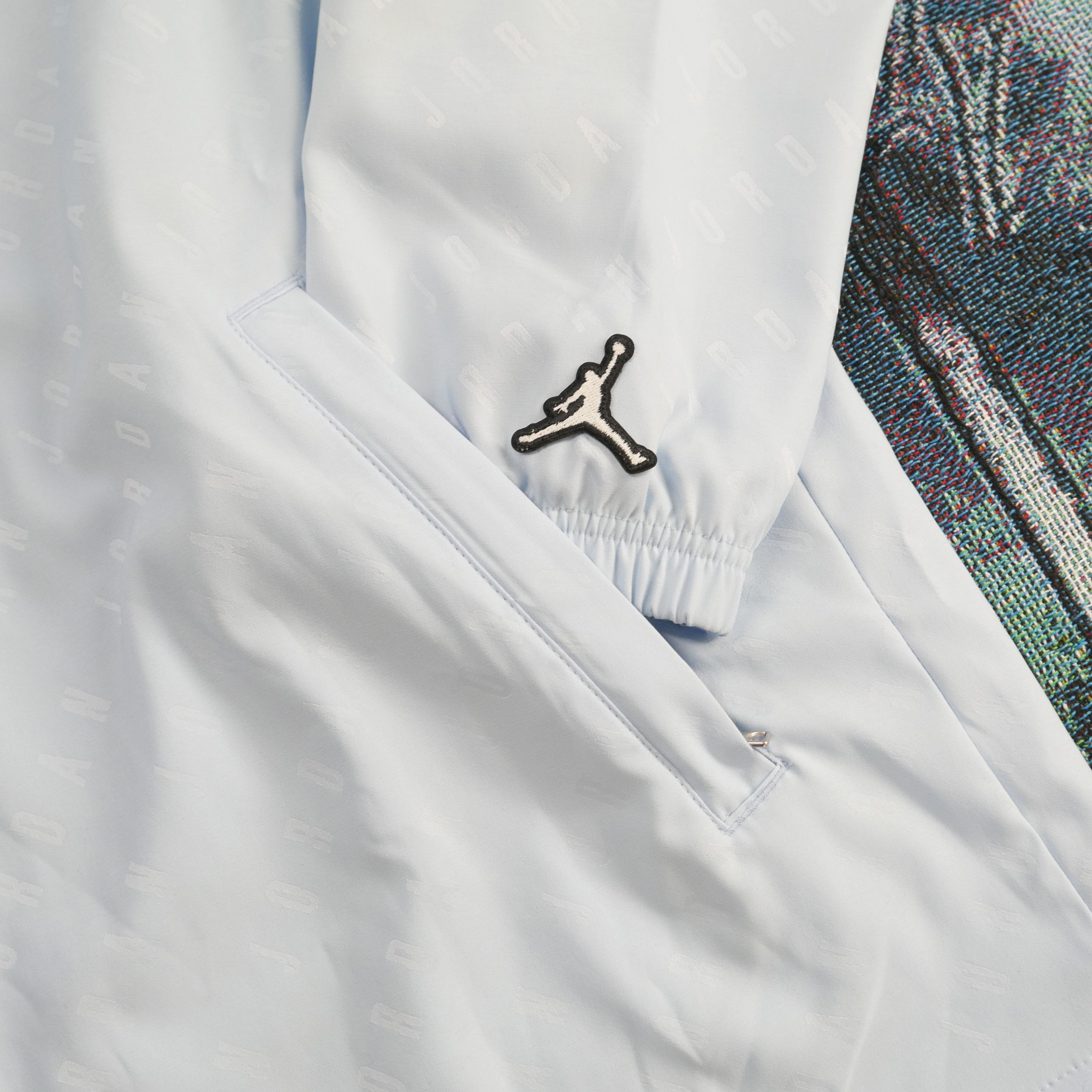 Jordan Brand Air Jordan Essentials Coaches Jacket All Over Print Size US M / EU 48-50 / 2 - 2 Thumbnail