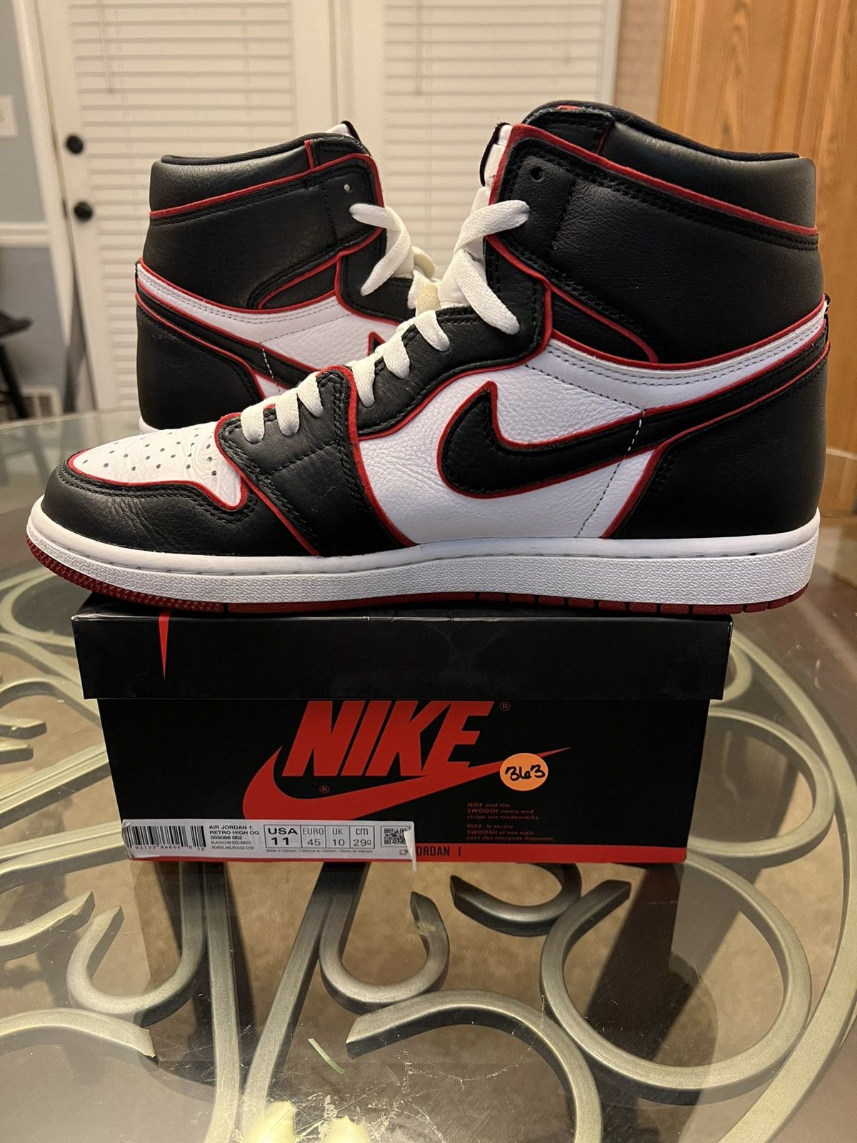 Jordan Brand Jordan 1 Retro High “Bloodline” 2019 Size US 11 / EU 44 - 10 Thumbnail