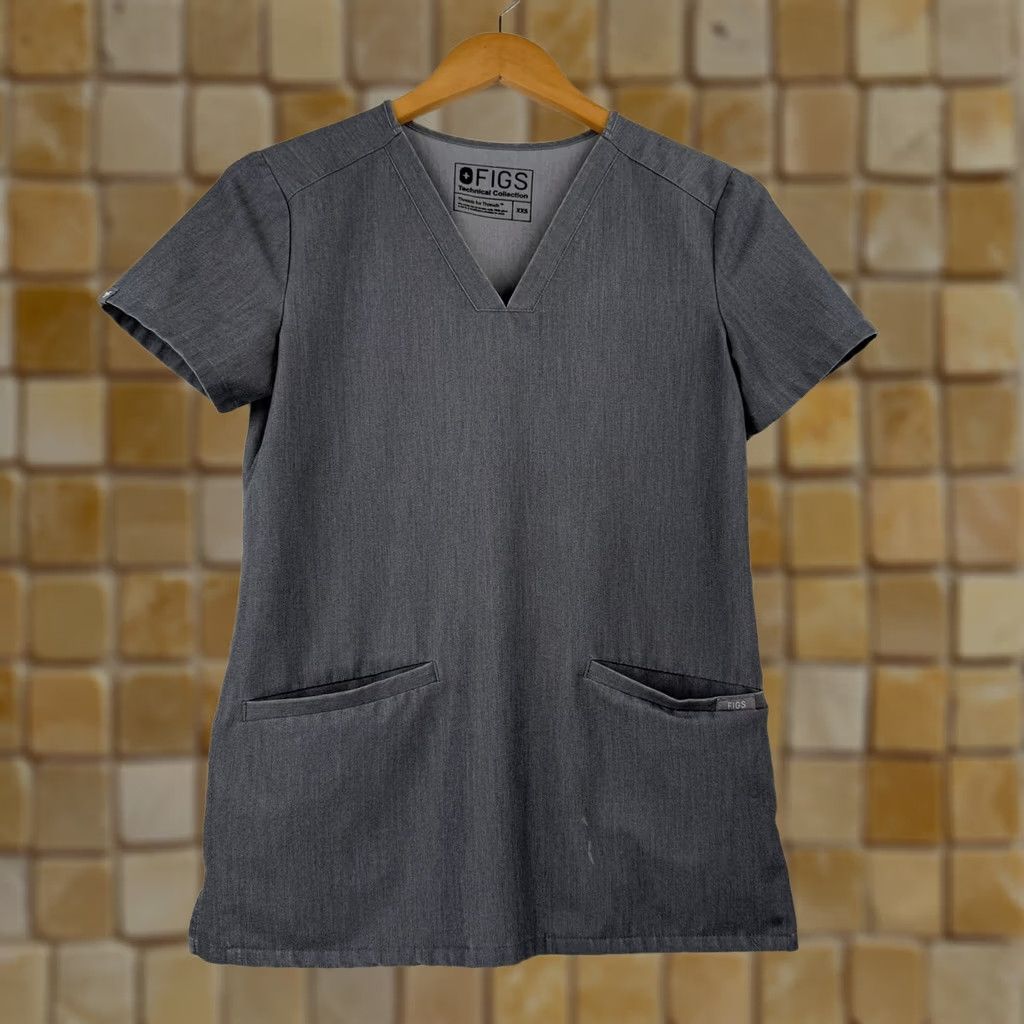Vintage VINTAGE FIGS Scrub Top Womens 2XS Graphite Gray Casma Three Pocket Medical Nurse Top Shirt 2XS Womens Gray FIGS Scrub Top Size XXS / US 00 / IT 34 - 1 Thumbnail