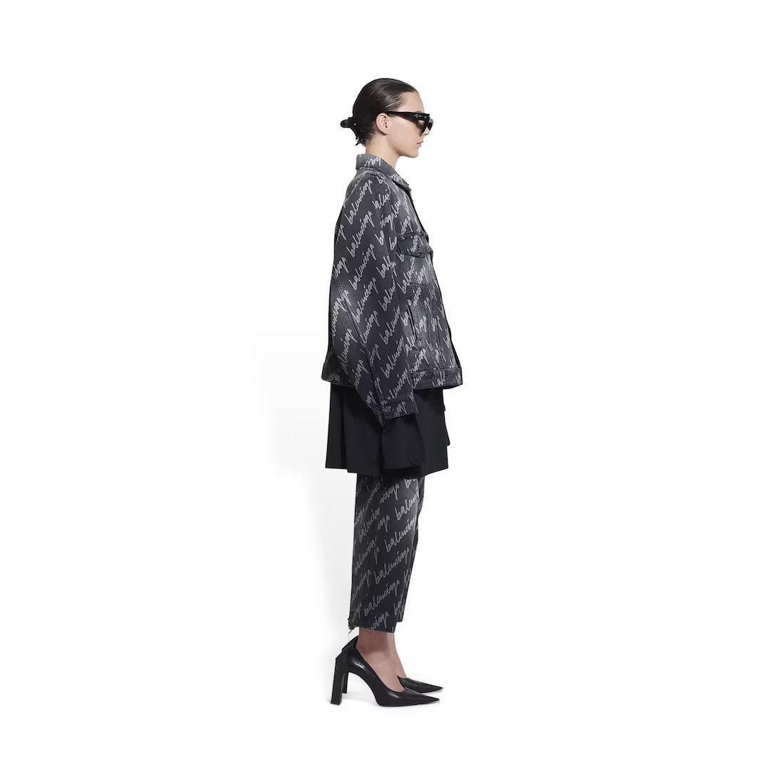 Balenciaga oc11z0125 Allover Logo Bell Sleeve Jacket in Black Size XL / US 12-14 / IT 48-50 - 4 Thumbnail