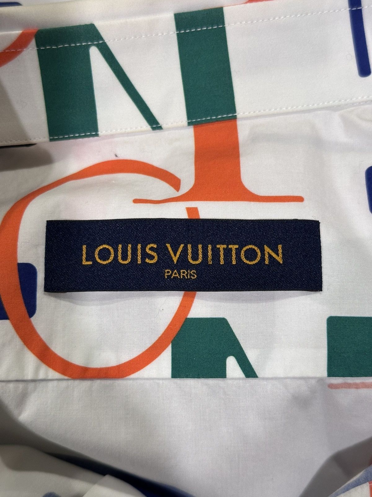 Louis Vuitton Louis Vuitton Electric Letters Multicolor White Button Shirt Size US L / EU 52-54 / 3 - 12 Thumbnail