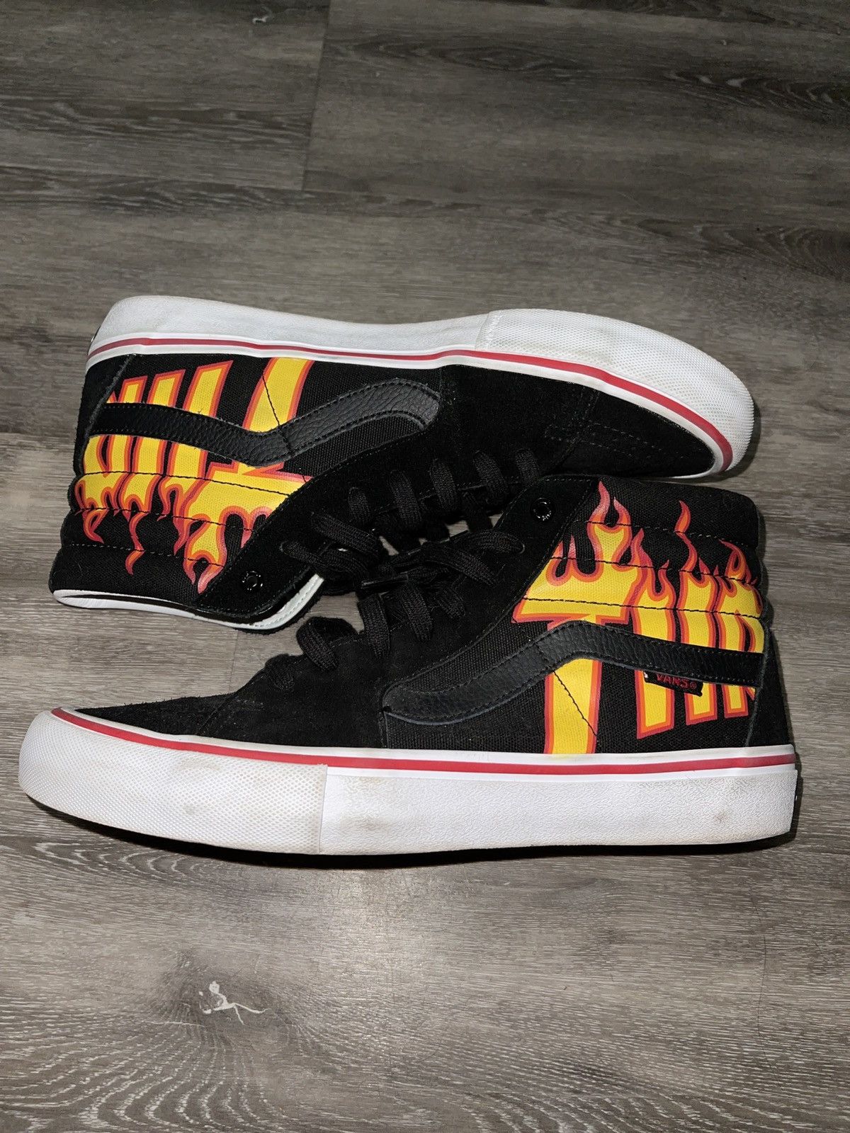 Vans Vans x Thrasher Hi Top Old Schools Size US 10.5 / EU 43-44 - 1 Thumbnail