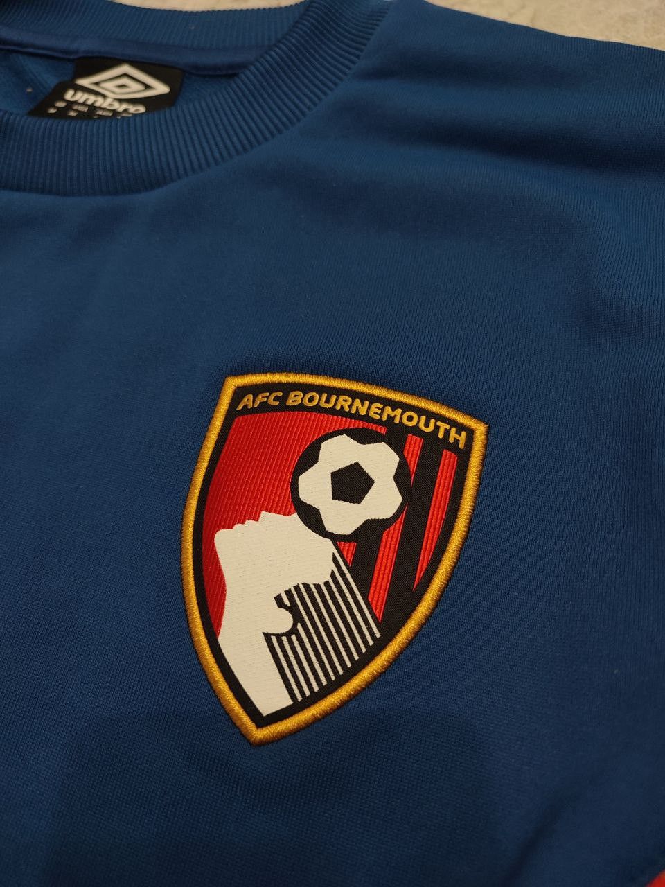 Umbro Umbro sweater Bournemouth soccer england club M size Size US M / EU 48-50 / 2 - 4 Thumbnail