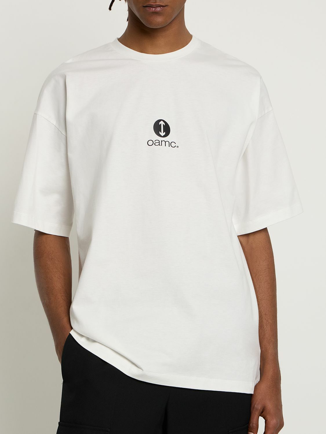 OAMC o1y0225 Logo Crewneck T-Shirt in White Size US XL / EU 56 / 4 - 3 Thumbnail