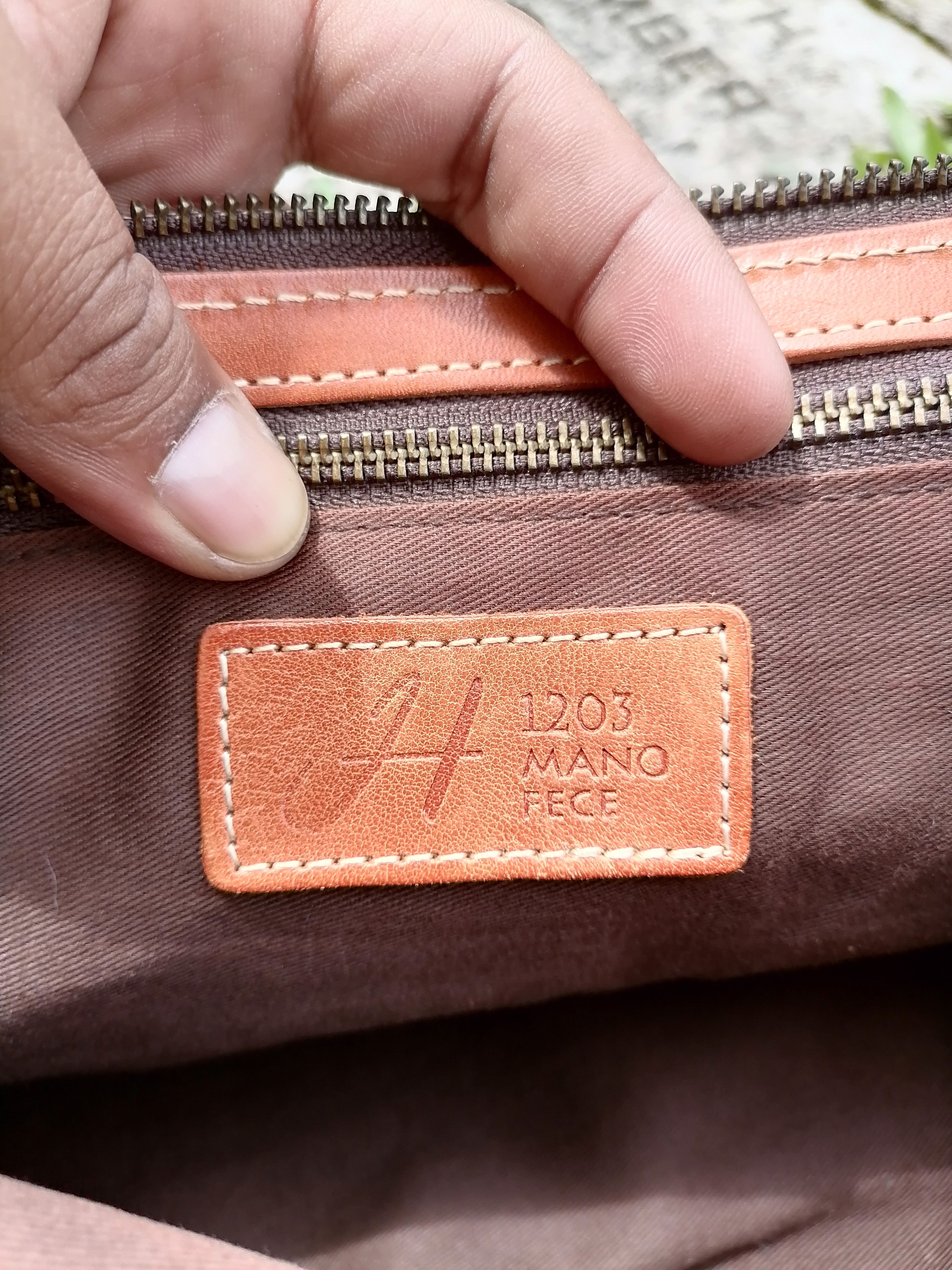 Japanese Brand Japan Leather Craft H 1203 Mano Fece Sling / Crossbody Bag Size ONE SIZE - 9 Thumbnail