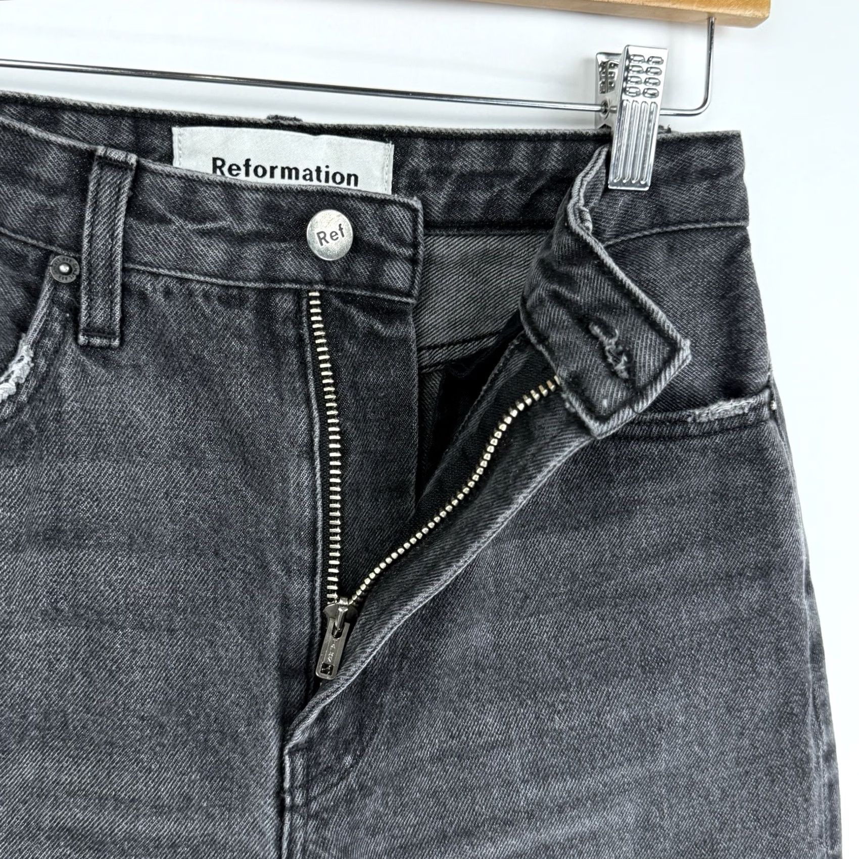 Reformation Reformation Jeans Womens 26 Zip Up High Rise Skinny Leg Black Surplus Denim 29 Inseam Boys Girls Mens Womens Size 26" / US 2 / IT 38 - 4 Thumbnail