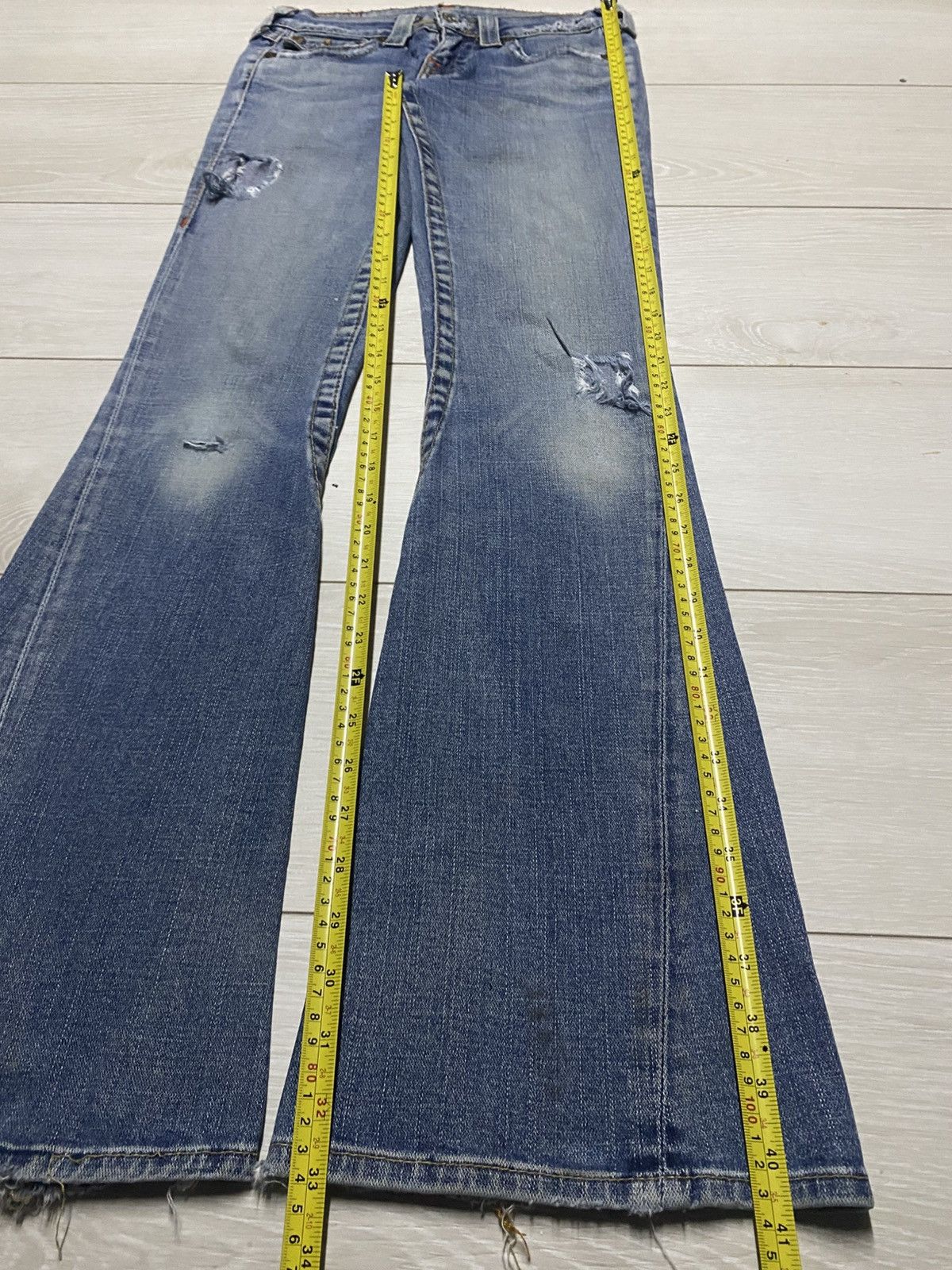 True Religion True Religion Distressed Flare Twist Leg Jeans Size US 28 / EU 44 - 16 Thumbnail
