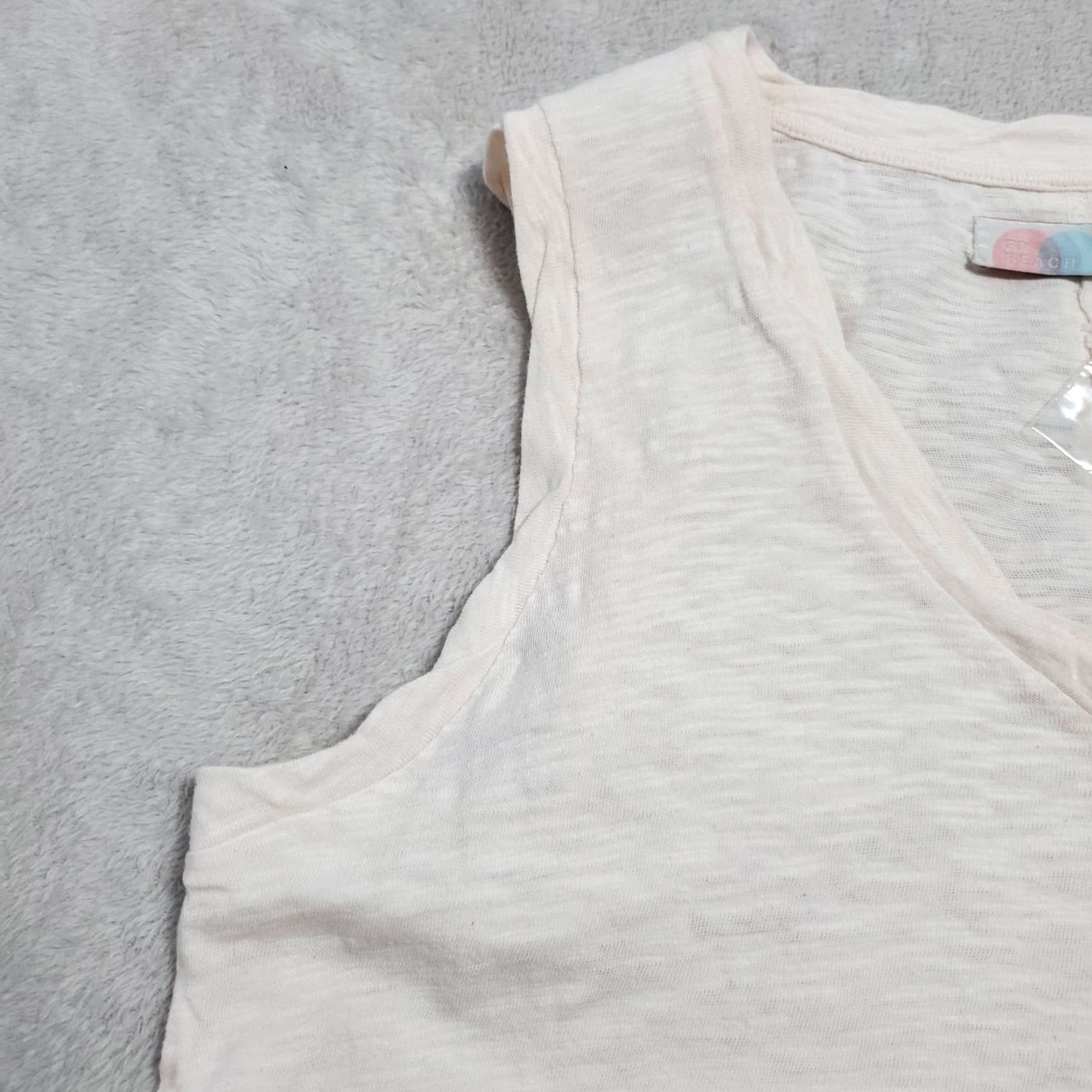 Free People FP Beach Free People Tank Top Women S Ivory Sleeveless V Neck Boxy Coastal Size S / US 4 / IT 40 - 6 Thumbnail