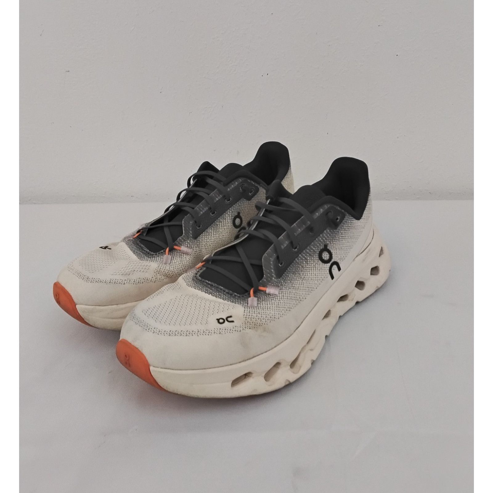 On On Cloud Cloudtec Running Shoe Women's 9.5 Iron Dew White Size US 9.5 / IT 39.5 - 2 Thumbnail