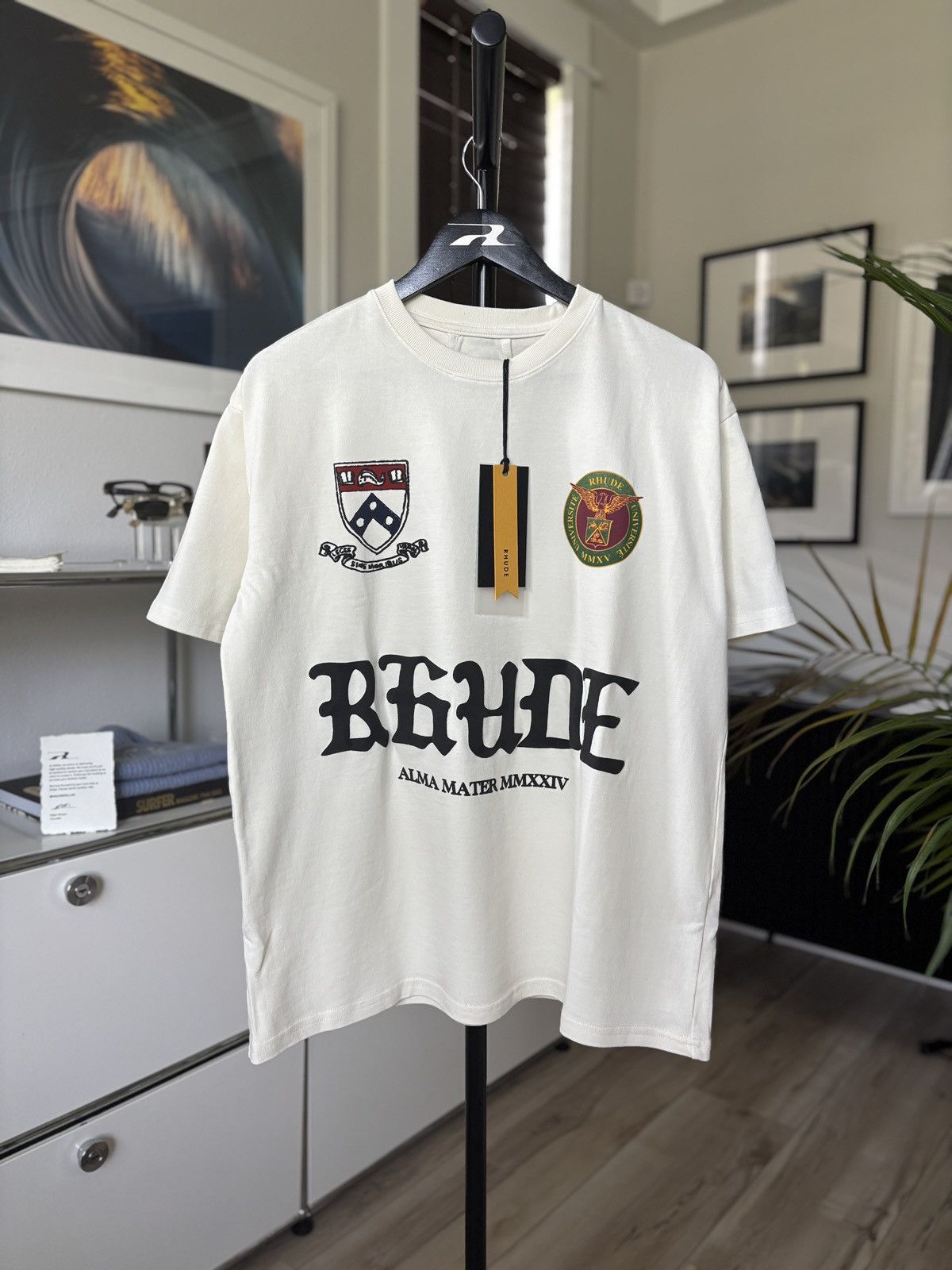 Rhude RHUDE RUNWAY UNIVERSITY LOGO SCRIPT TEE Size US S / EU 44-46 / 1 - 2 Thumbnail