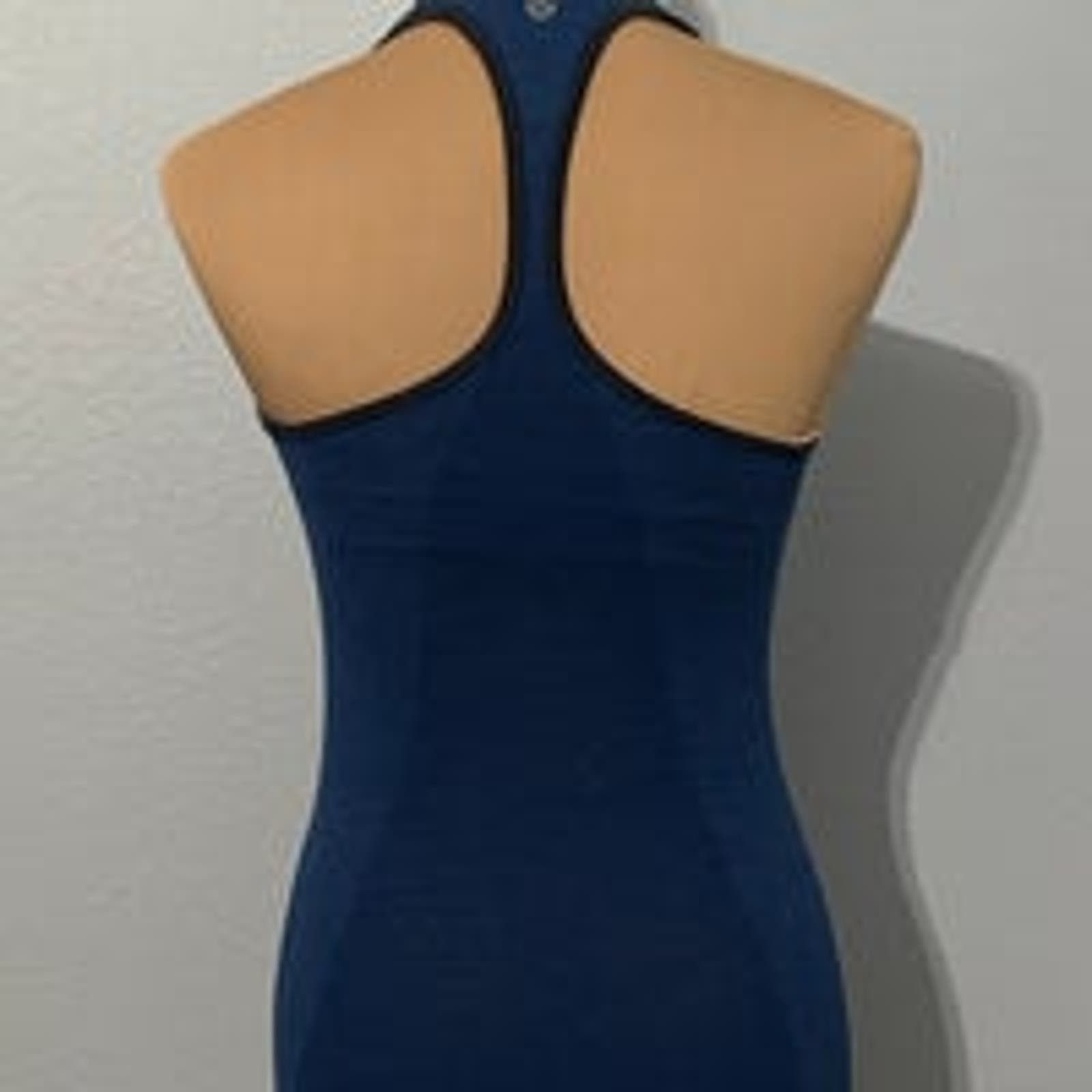 Lululemon lululemon tank top size 6 Size M / US 6-8 / IT 42-44 - 4 Thumbnail