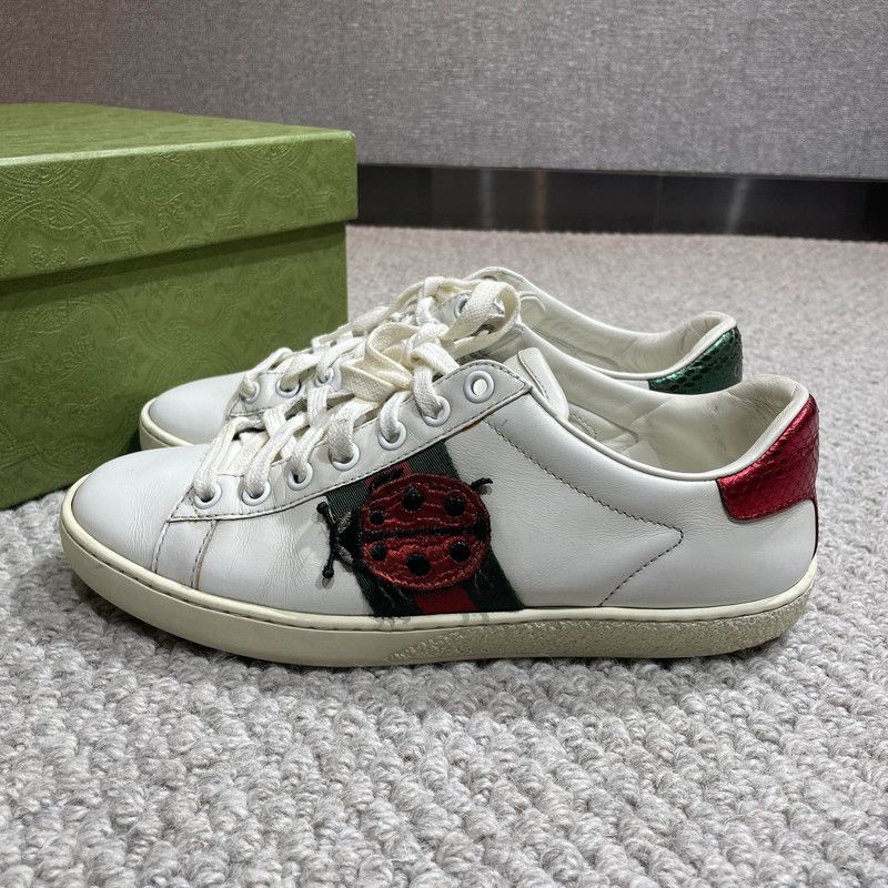 Gucci Gucci ACE Leather Pineapple Embroidered Sneakers 0079 Size US 5 / IT 35 - 1 Thumbnail