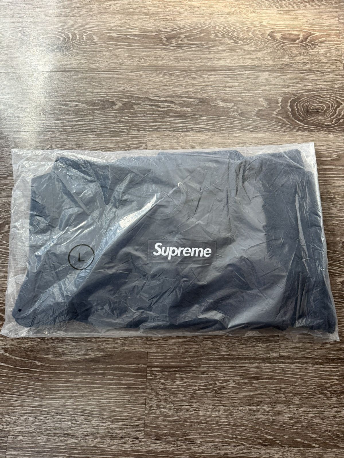 Supreme Supreme Box Logo Hoodie Navy Blue FW25 Size US L / EU 52-54 / 3 - 1 Thumbnail