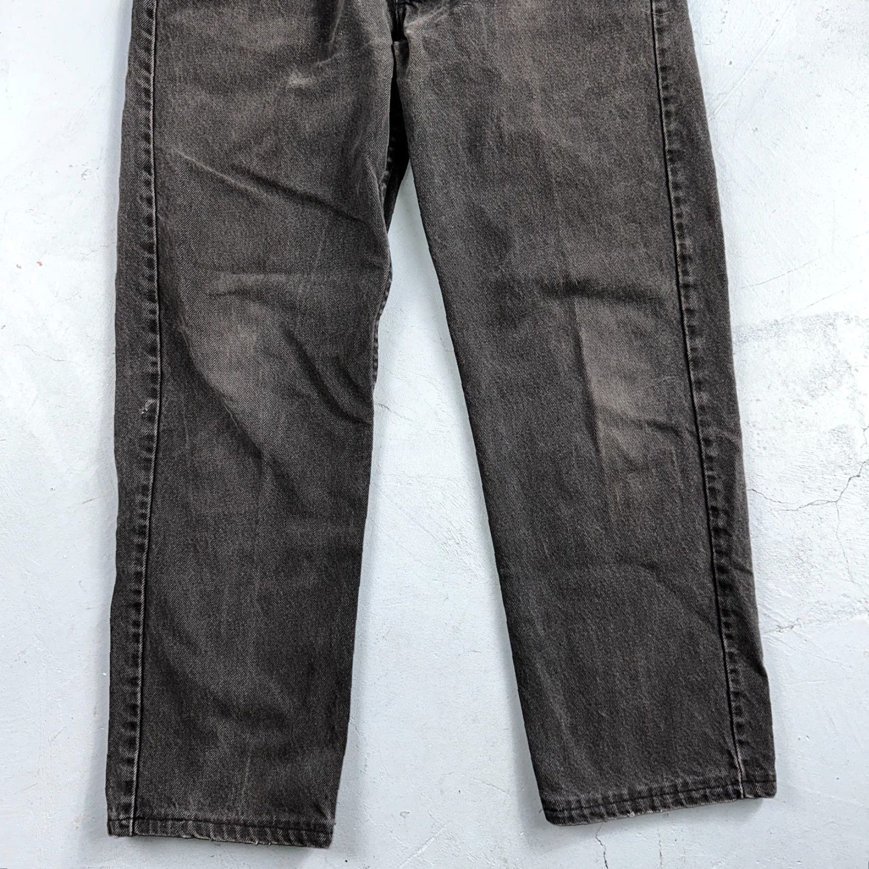 Levi's VINTAGE Levi's 505 Jeans Men 36x32 Black Light Wash 90s Classic Denim Straight Fit Size US 36 / EU 52 - 3 Thumbnail