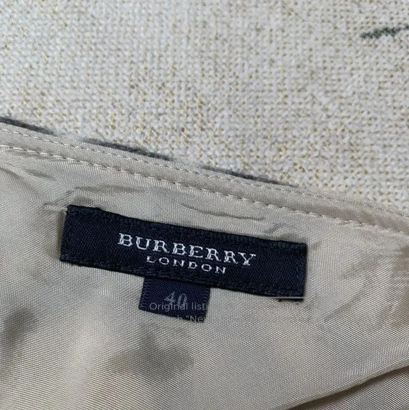 Burberry Burberry Khaki Wool Midi Skirt for Women. Size 23" - 3 Thumbnail