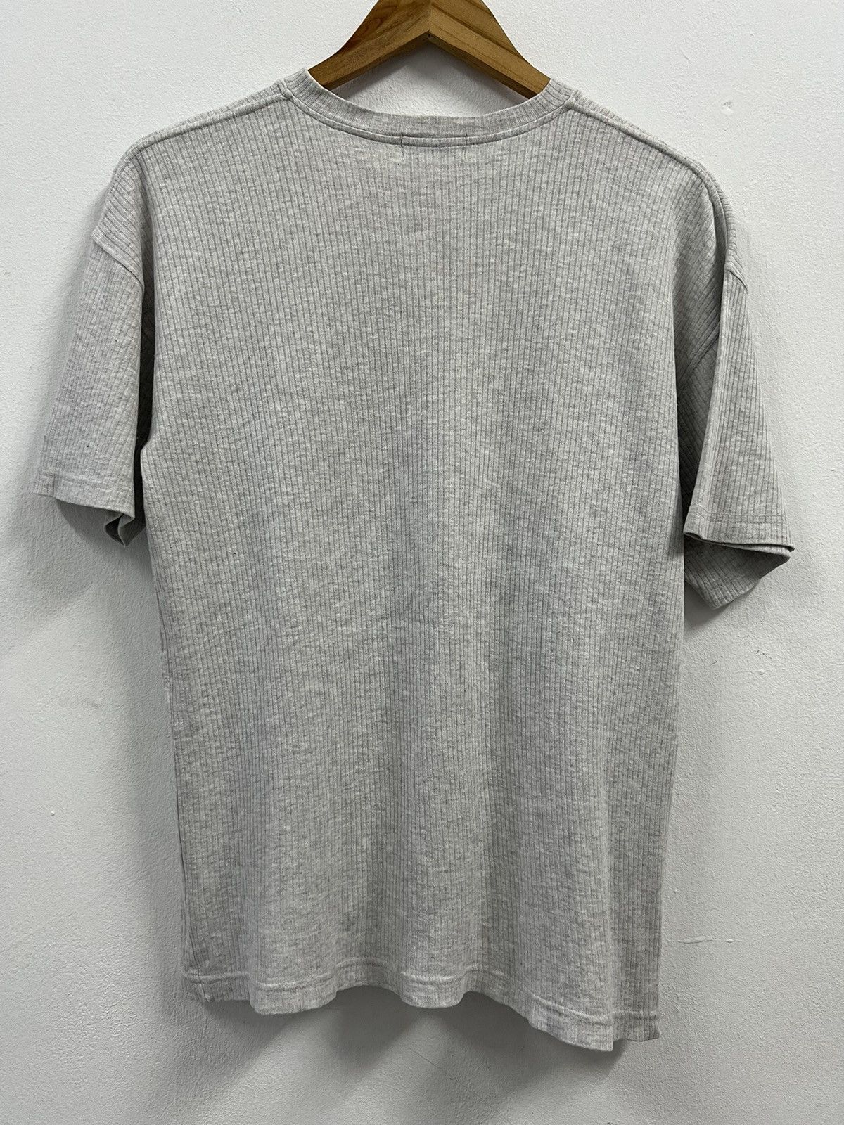 Yves Saint Laurent ysl v-neck tshirt Size US M / EU 48-50 / 2 - 2 Thumbnail