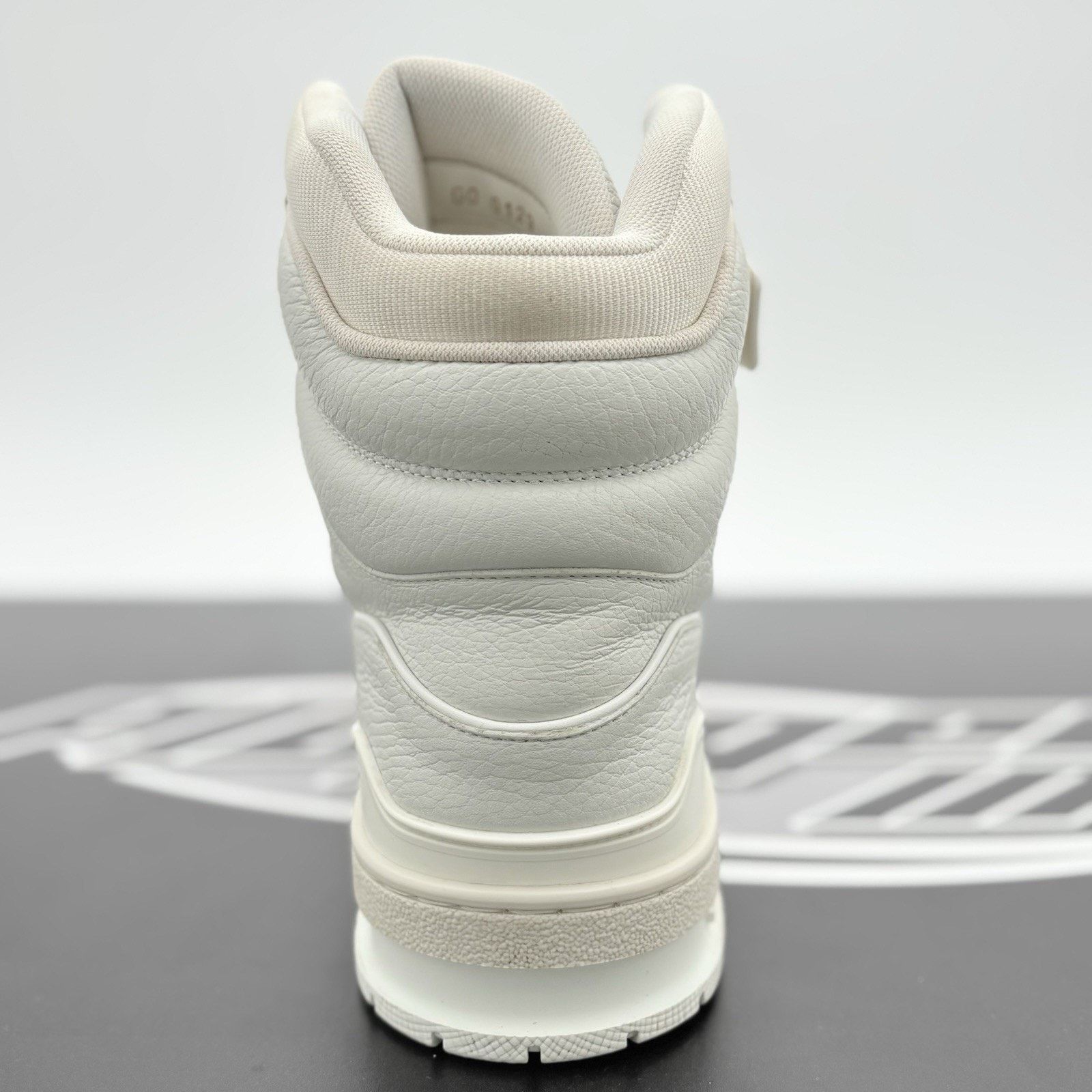 Louis Vuitton Louis Vuitton Trainer High Top ' Grey ' | GREAT COND! Size US 11 / EU 44 - 3 Thumbnail