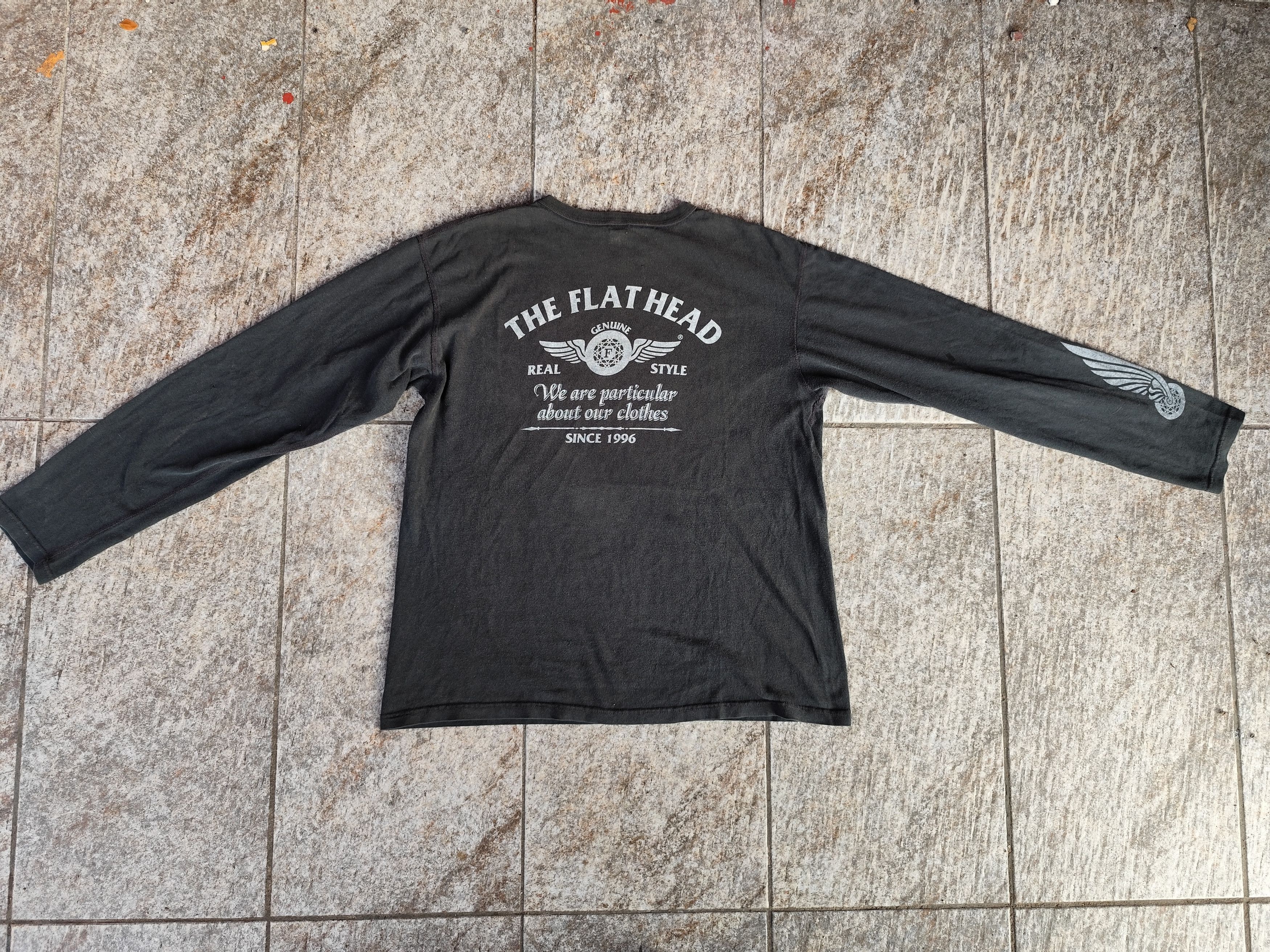 T shirt long sleeve the flat head