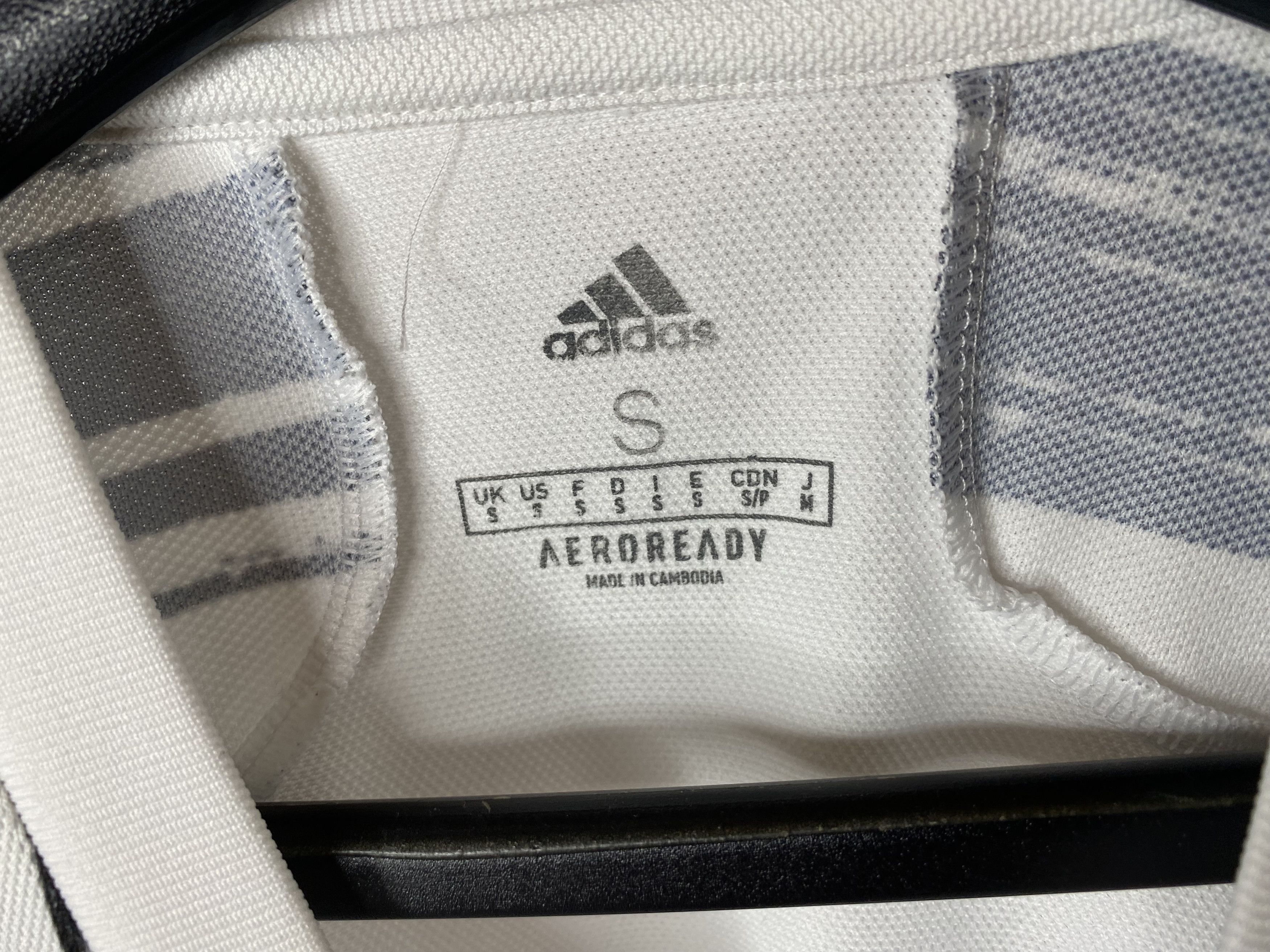 Adidas JUVENTUS 2020 2021 HOME FOOTBALL SHIRT SOCCER JERSEY Size US S / EU 44-46 / 1 - 5 Thumbnail