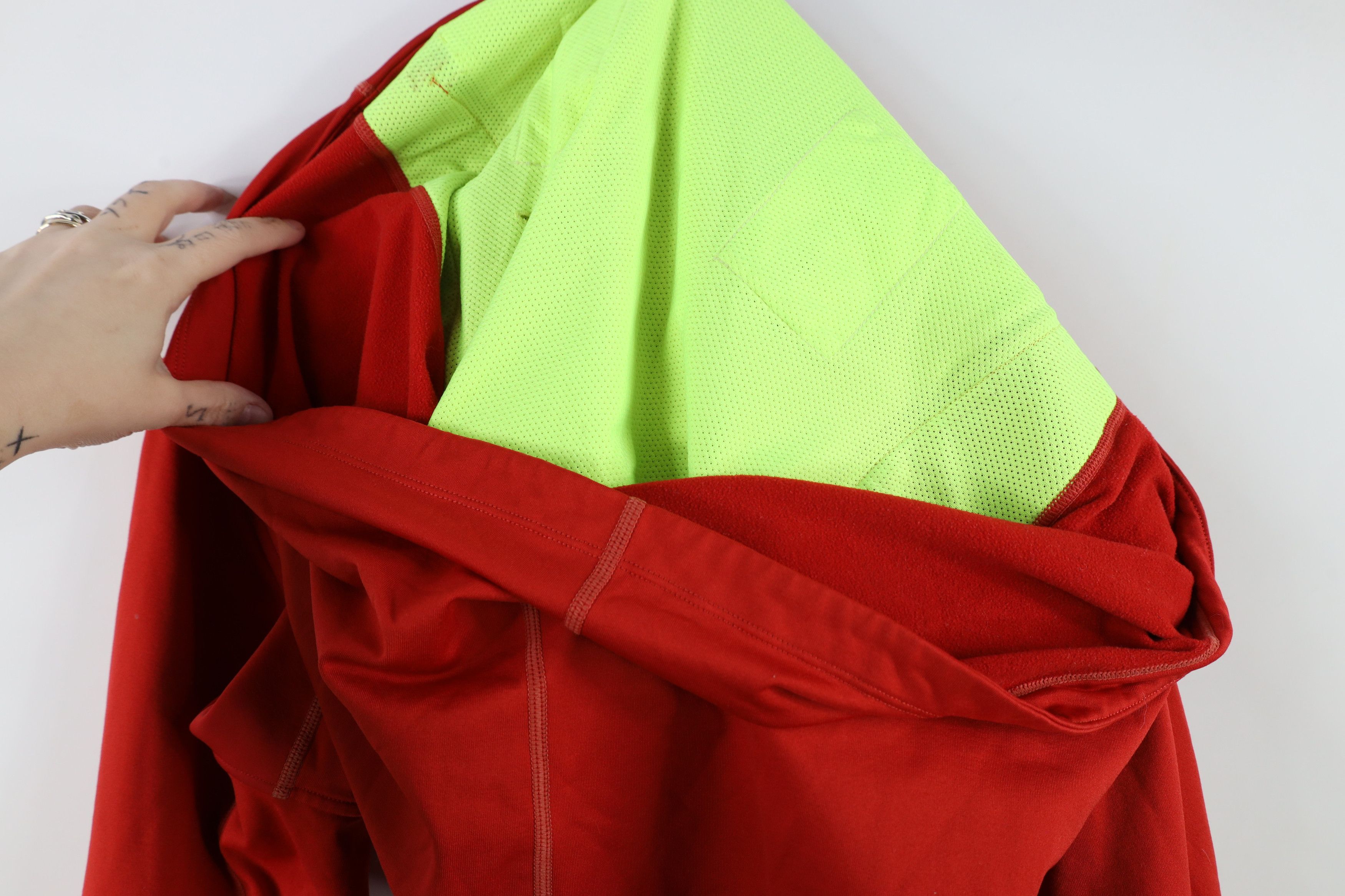 New Balance × Vintage Vintage New Balance Reflective Half Zip Pullover Jacket Red Size US L / EU 52-54 / 3 - 14 Thumbnail