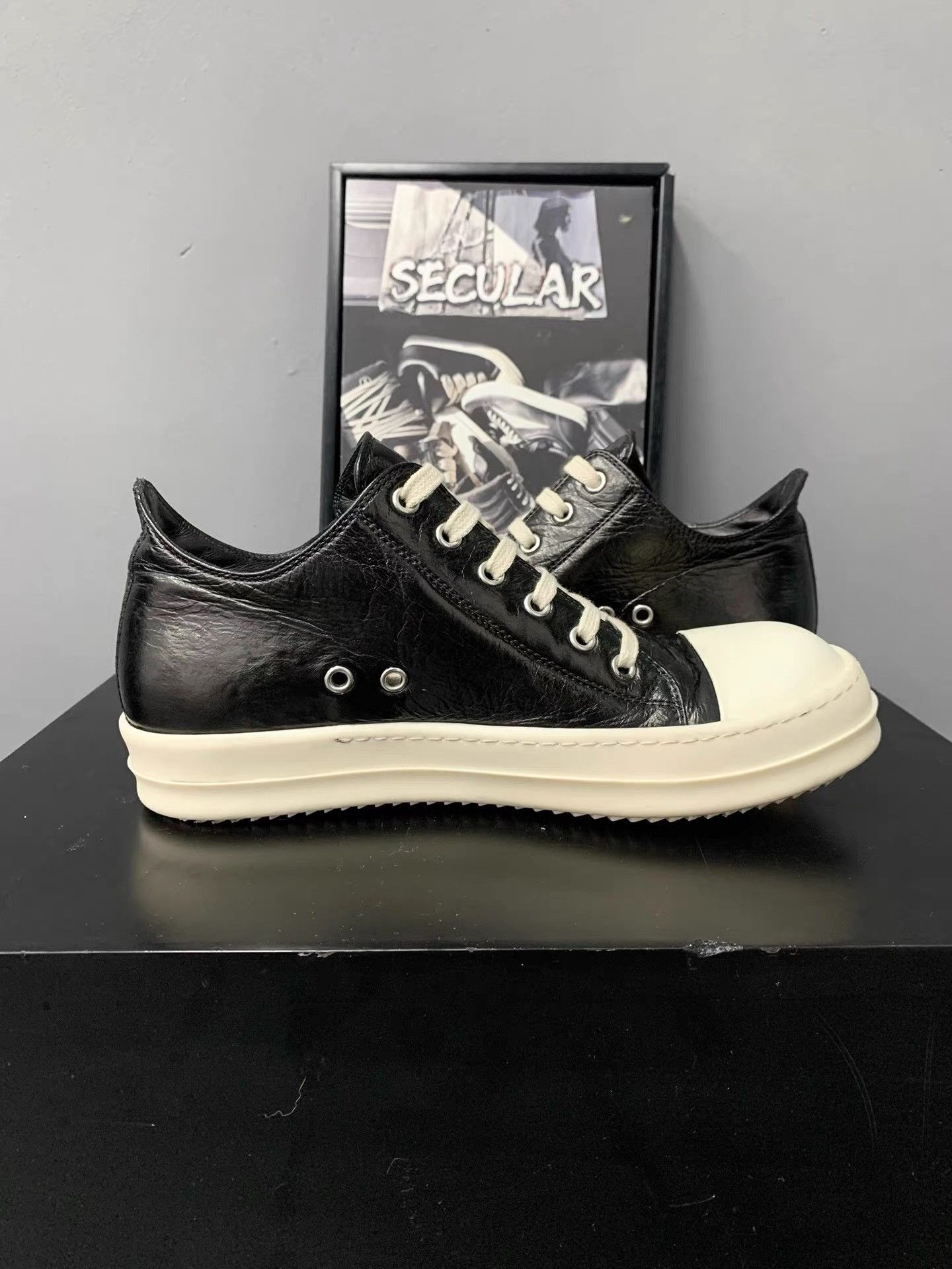 Rick Owens Rick Owens Mainline Shiny Calfskin Low Top Shoes K34 Size US 6 / EU 39 - 5 Thumbnail