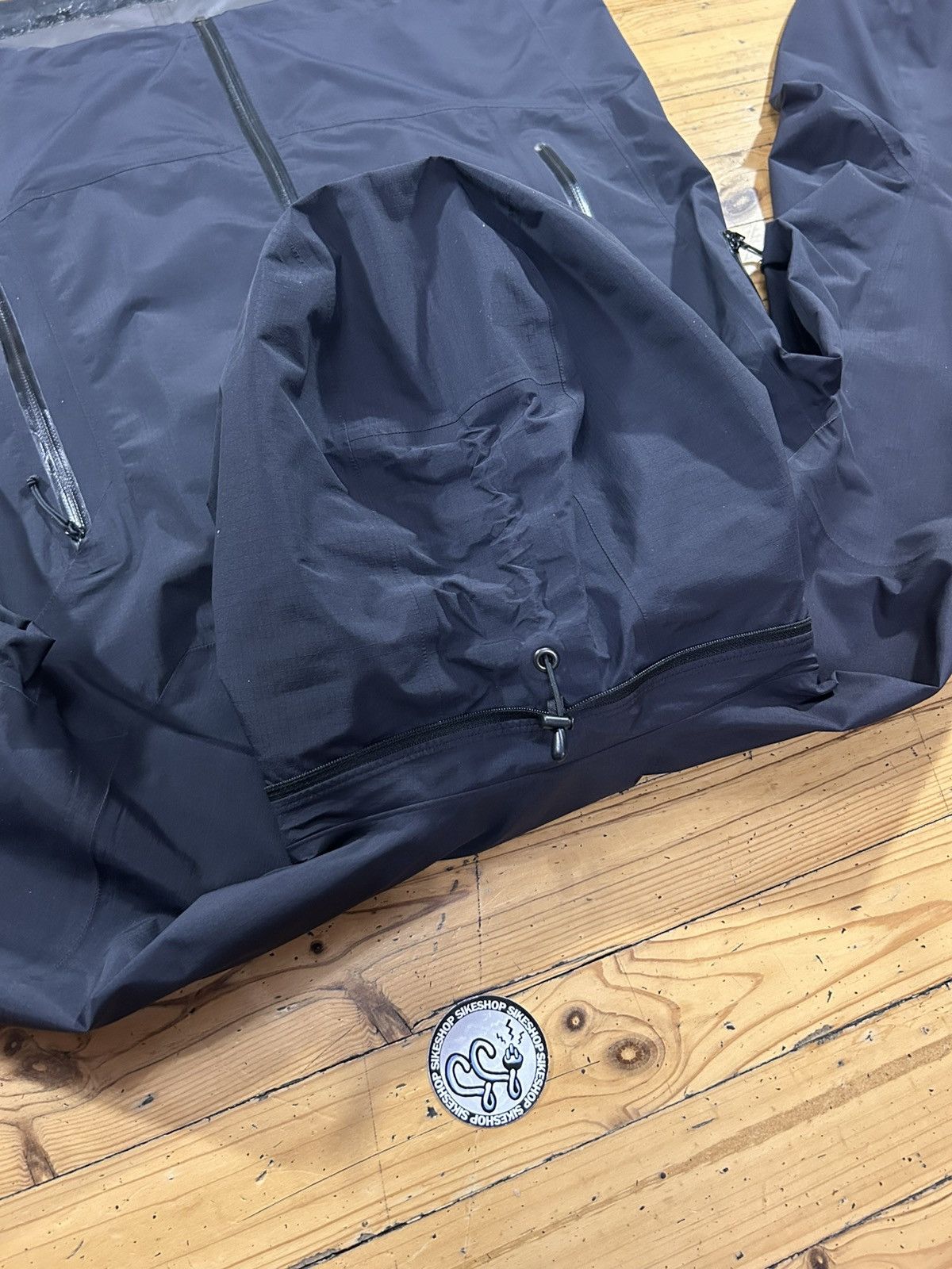 Arc'teryx Arc’Teryx Gore’Tex Paclite Shell rain Jacket Size US L / EU 52-54 / 3 - 3 Thumbnail