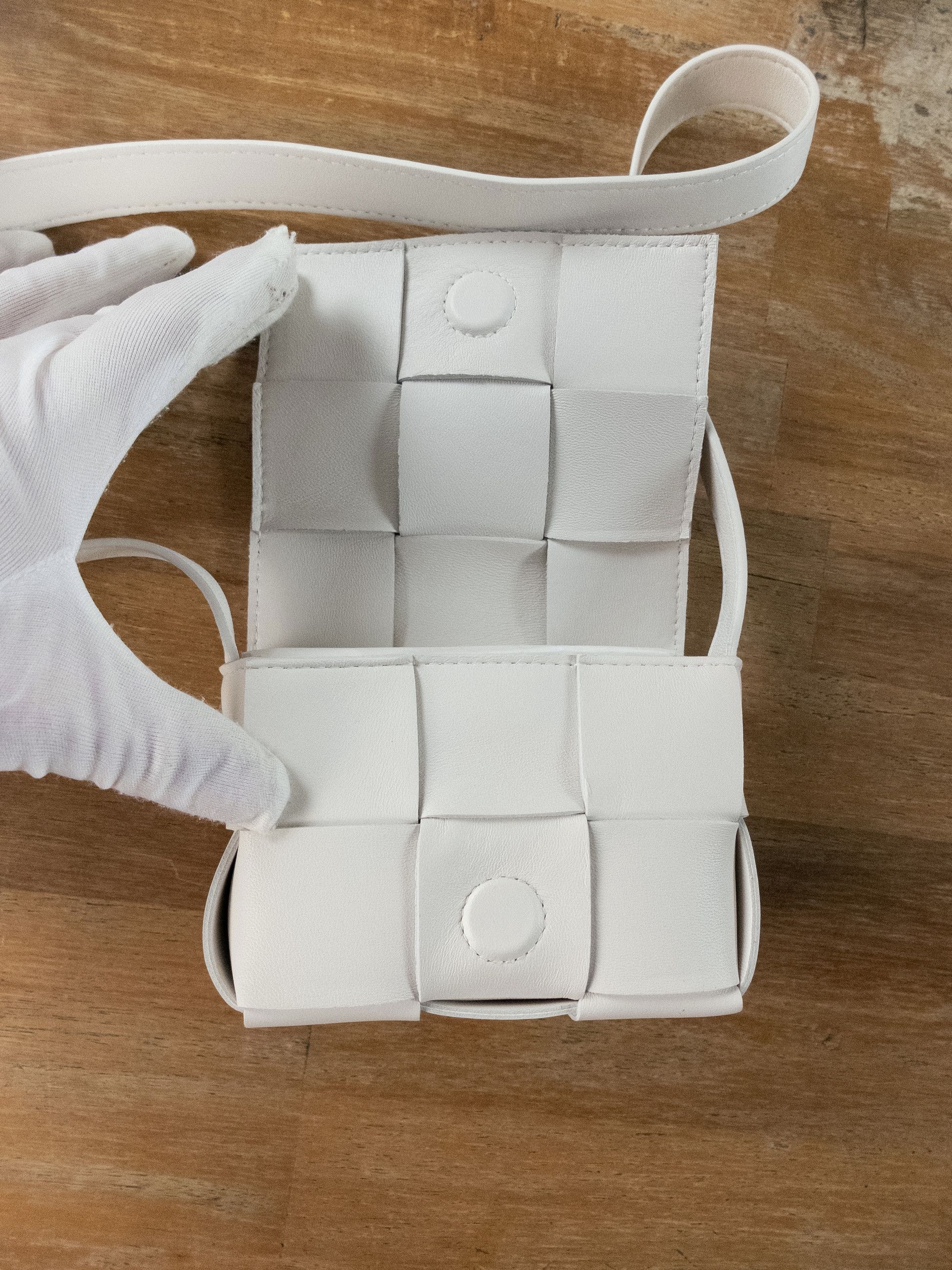 Bottega Veneta BOTTEGA VENETA Candy Cassette white intrecciato leather bag Size ONE SIZE - 8 Thumbnail