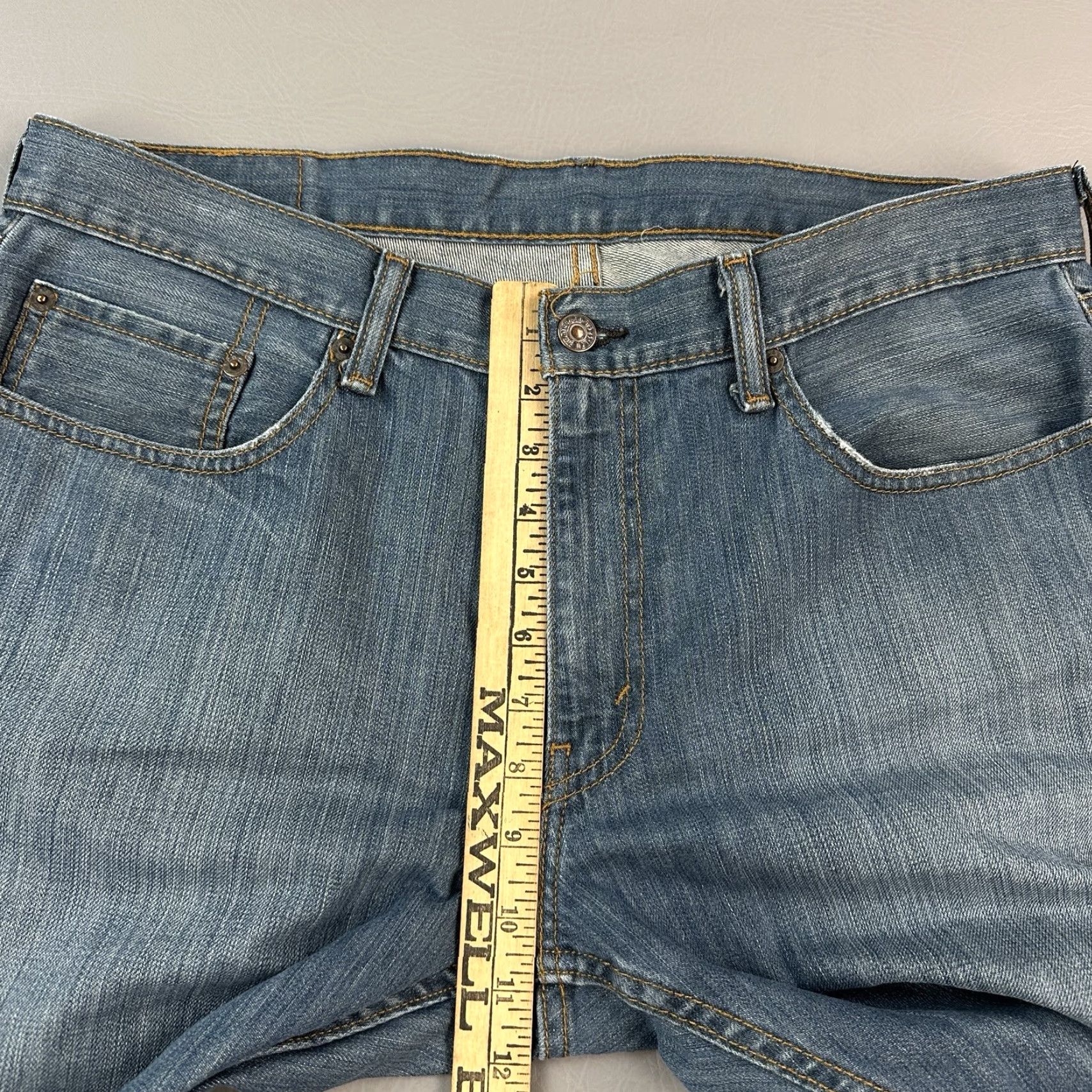 Levi's VINTAGE Levi's 559 Jeans Mens 36x31 Blue Denim Relaxed Straight 90s Y2K USA Solid Pattern Size US 36 / EU 52 - 5 Thumbnail