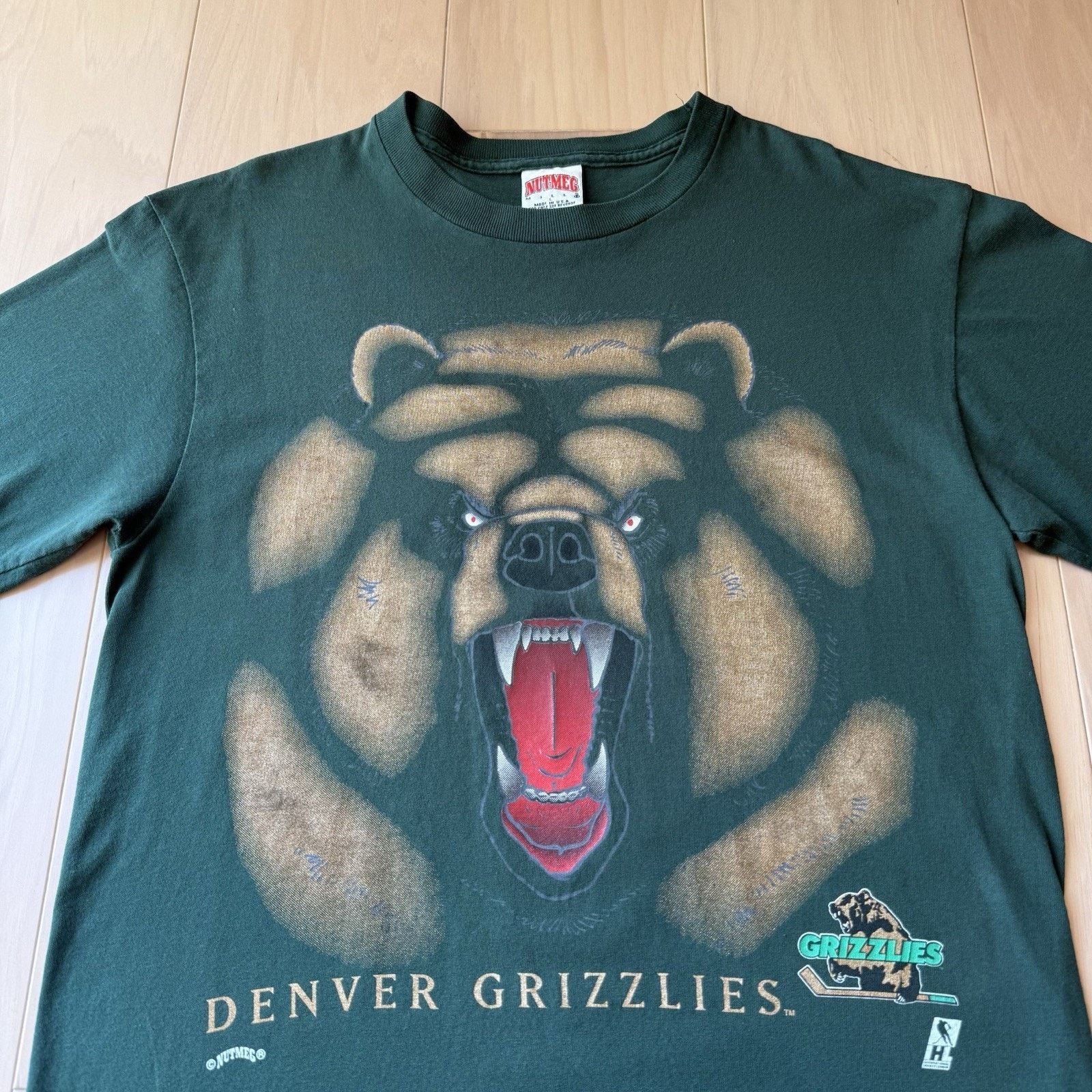Vintage Vintage Denver Grizzlies Shirt Large Green 90s Nutmeg NHL Size US L / EU 52-54 / 3 - 3 Thumbnail