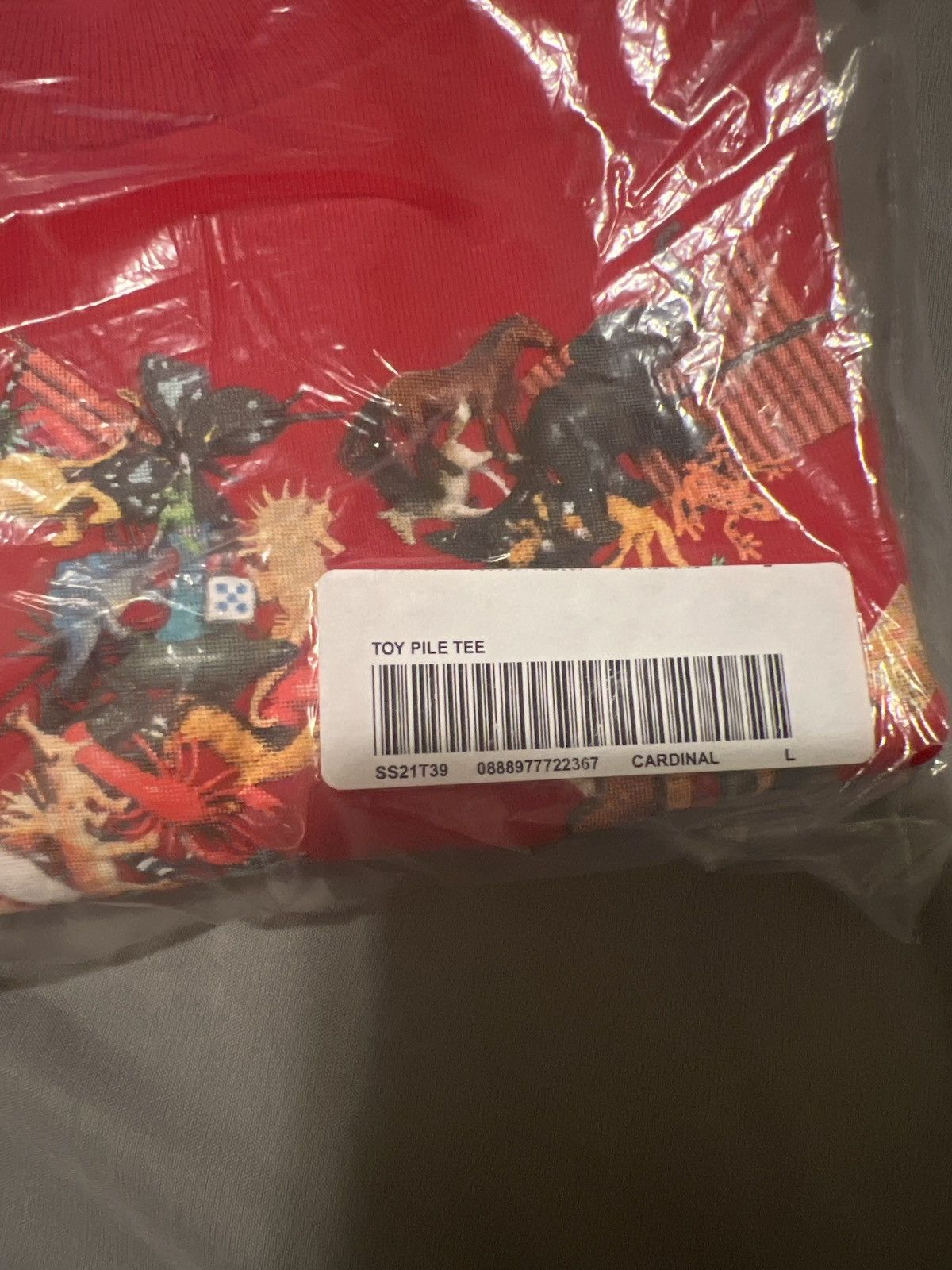 Supreme Toy Pile Tee Size US L / EU 52-54 / 3 - 2 Thumbnail
