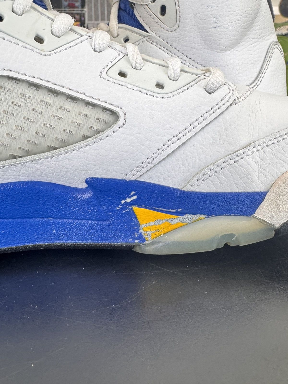 Jordan Brand Air Jordan 5 Laney Size 7Y (2013) Size US 7 / EU 40 - 4 Thumbnail