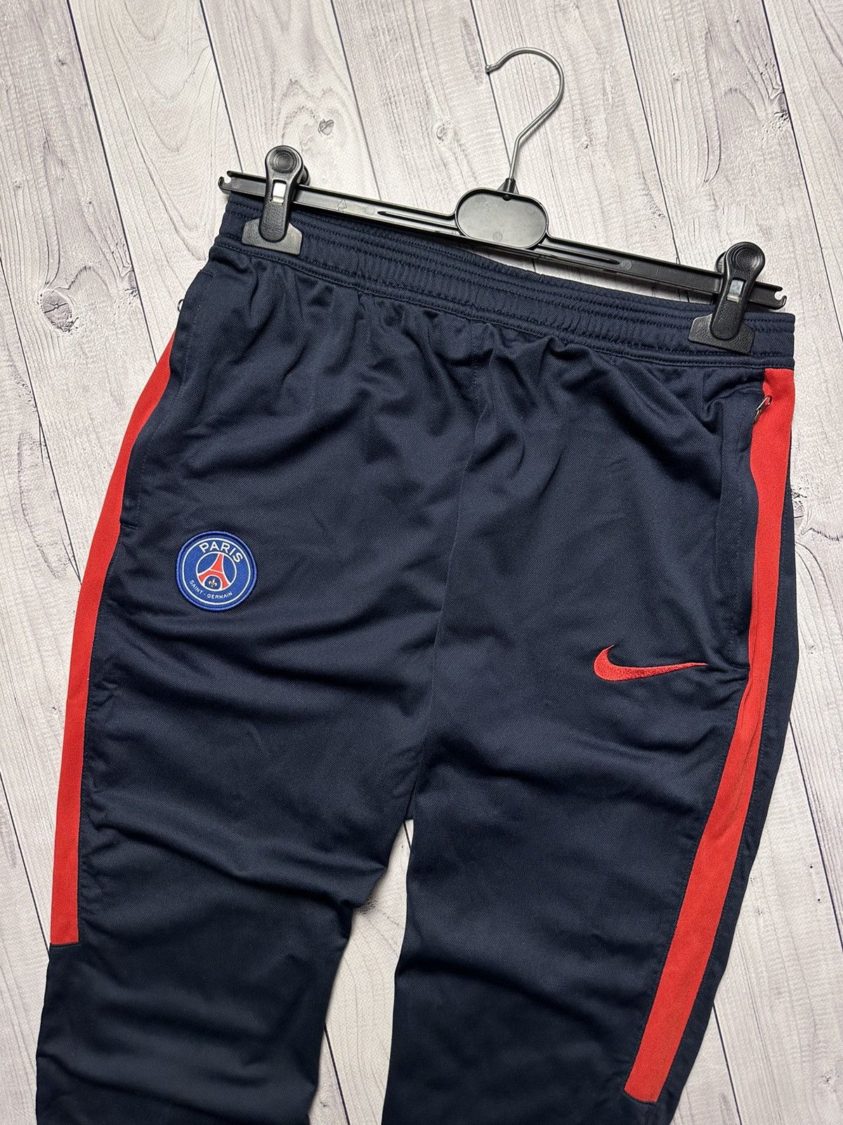 Nike × Vintage Vintage Nike PSG soccer joggers size L logo Size US 34 / EU 50 - 3 Thumbnail