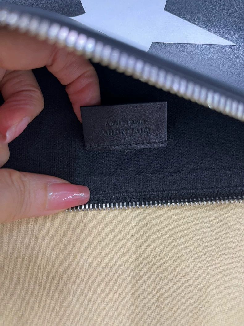 Other Givenchy Large Handbag Size ONE SIZE - 8 Thumbnail