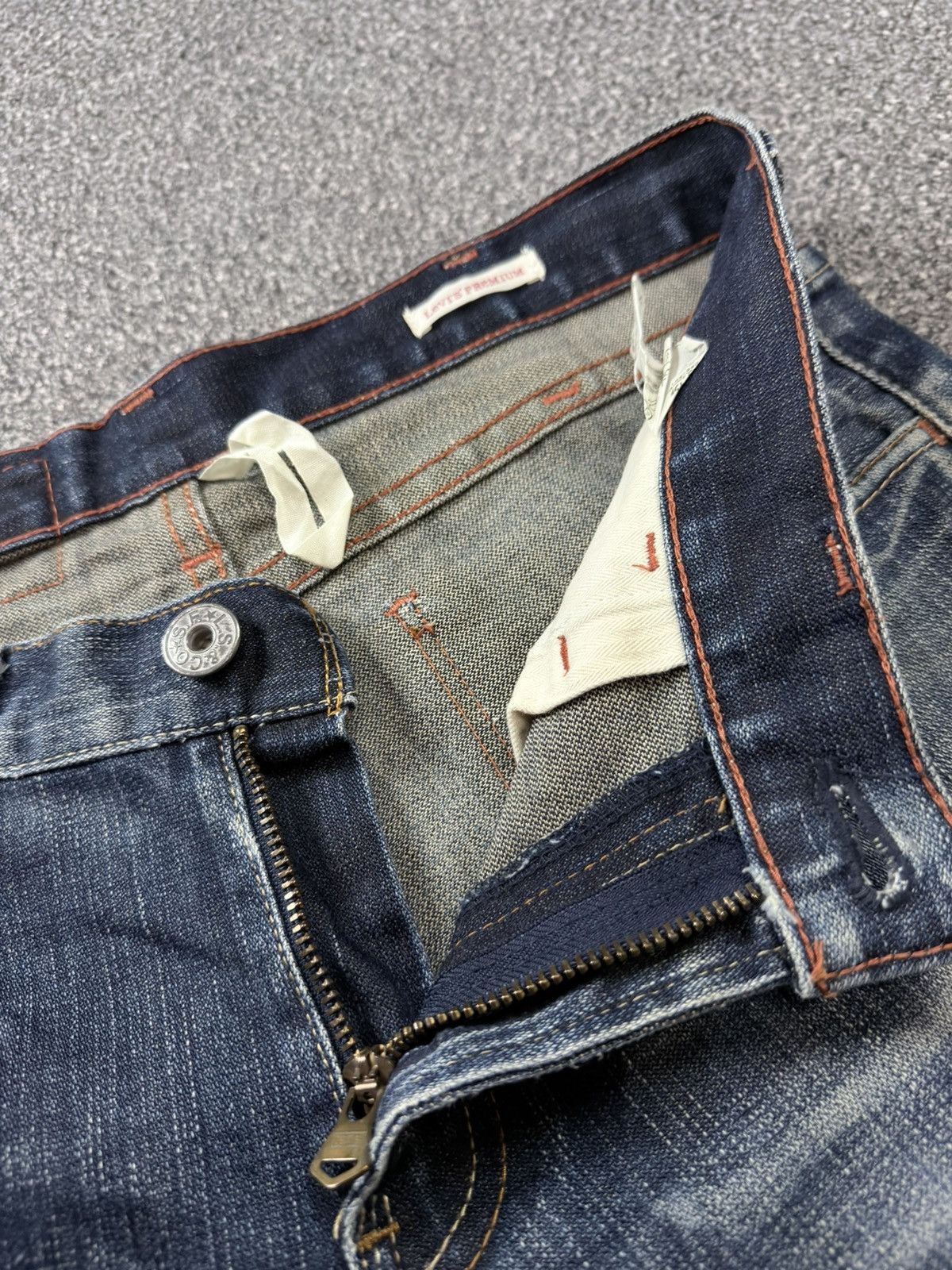Engineered Garments × Levi's Vintage Levi’s 519 90s Distressed Heavy Fade Whisker Denim Size US 31 - 14 Thumbnail