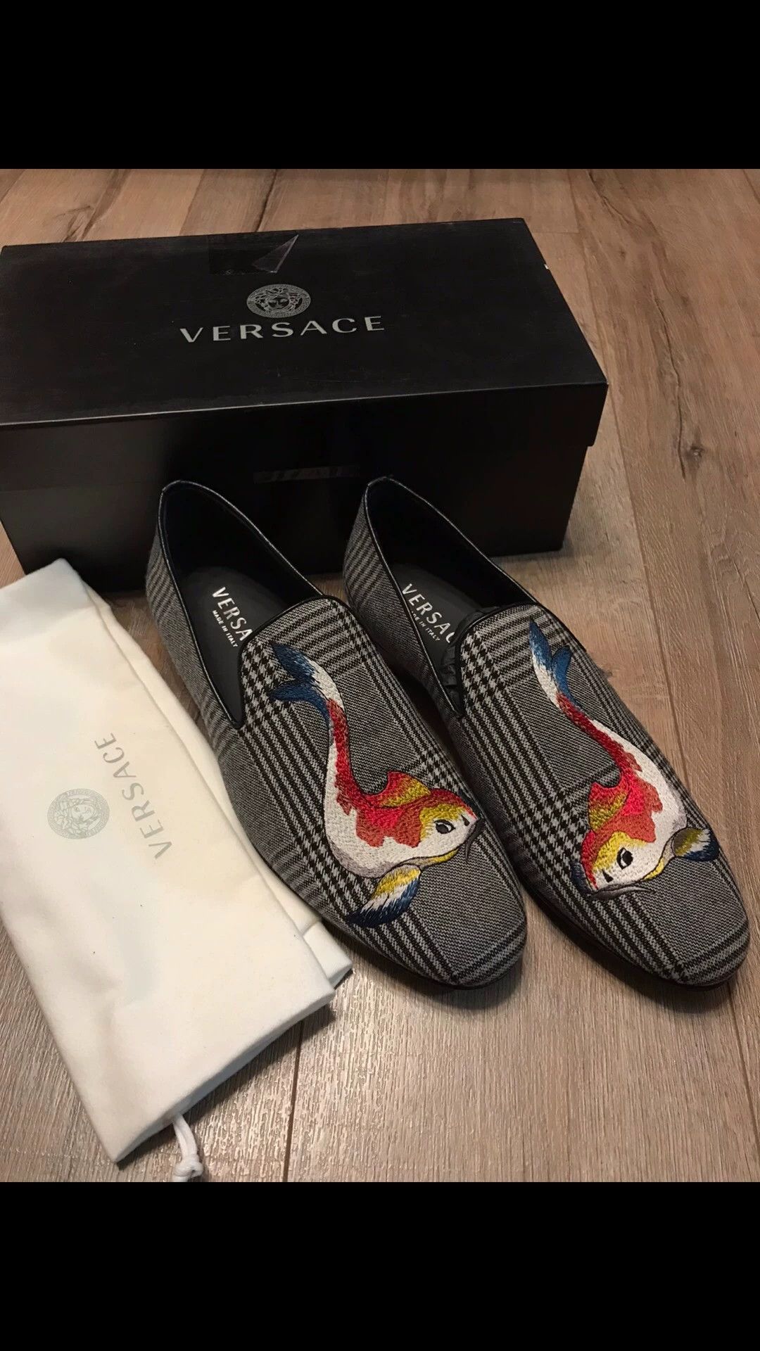 Versace VERSACE New Wool Koi Embroidery EUR42 Sneakers Size US 9 / EU 42 - 1 Thumbnail