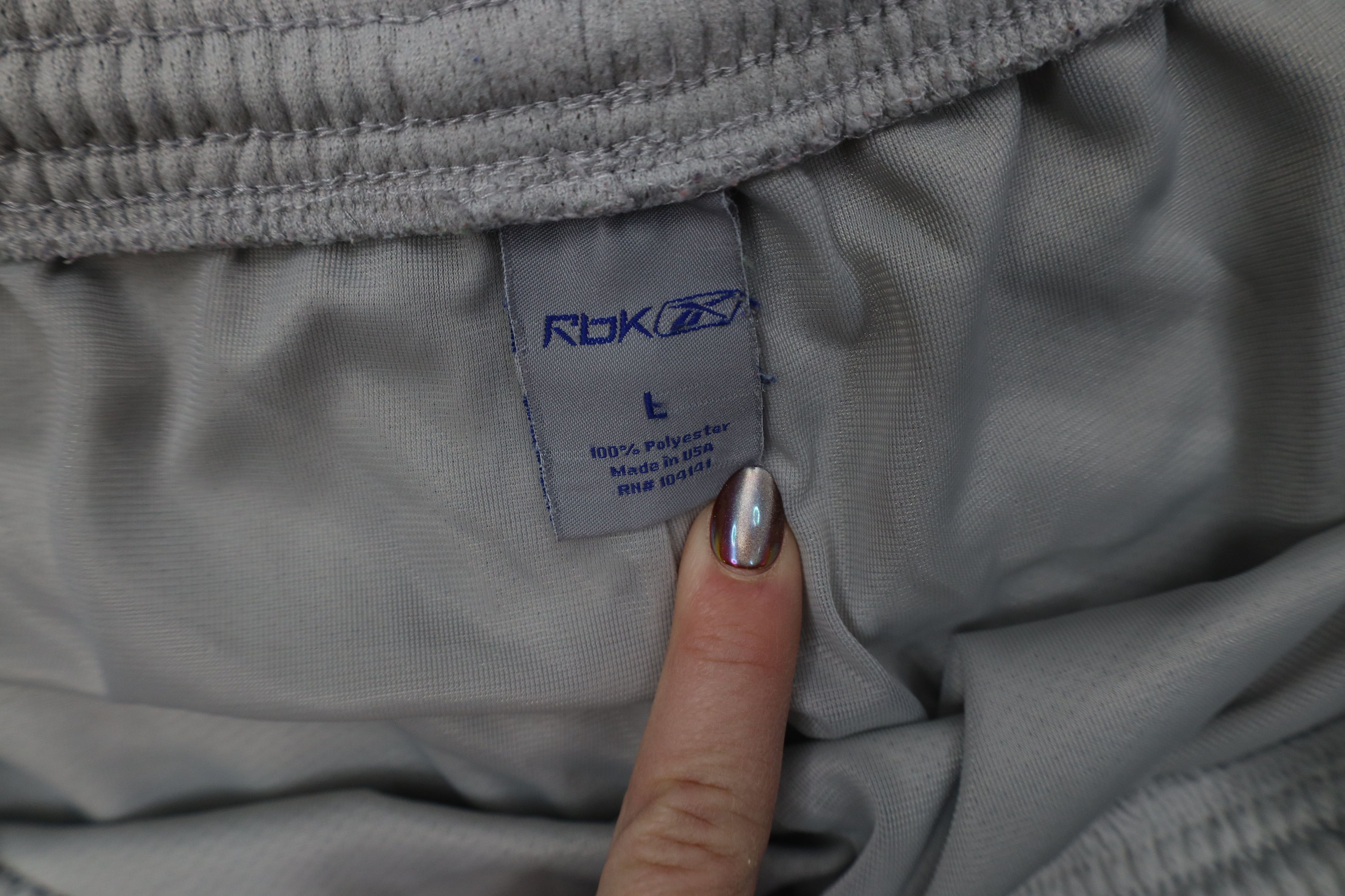 Reebok Vintage 90s Y2K Reebok Logo Above Knee Mesh Shorts Gray 4" Size US 34 / EU 50 - 6 Thumbnail