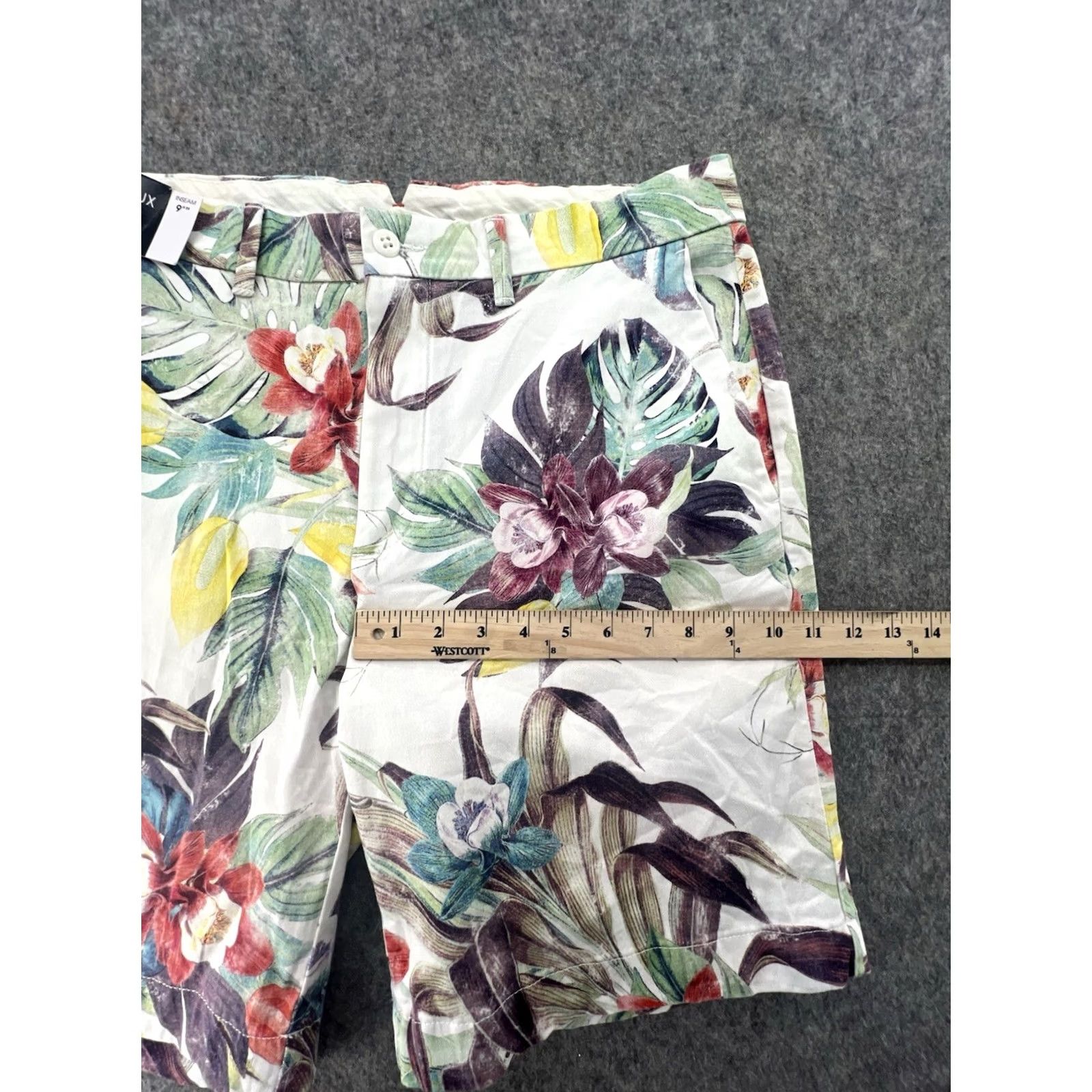 Cremieux Cremieux Men's Hawaiian Floral Palm Shorts NWT Size 35 Multicolor Regular Chino Pocket 9in Inseam Summer Spring Mens Size US 35 - 3 Thumbnail