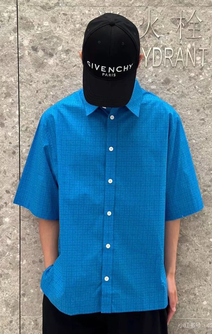 Givenchy Givenchy 4G Monogram Blue Short-Sleeve Shirt Size US M / EU 48-50 / 2 - 1 Thumbnail