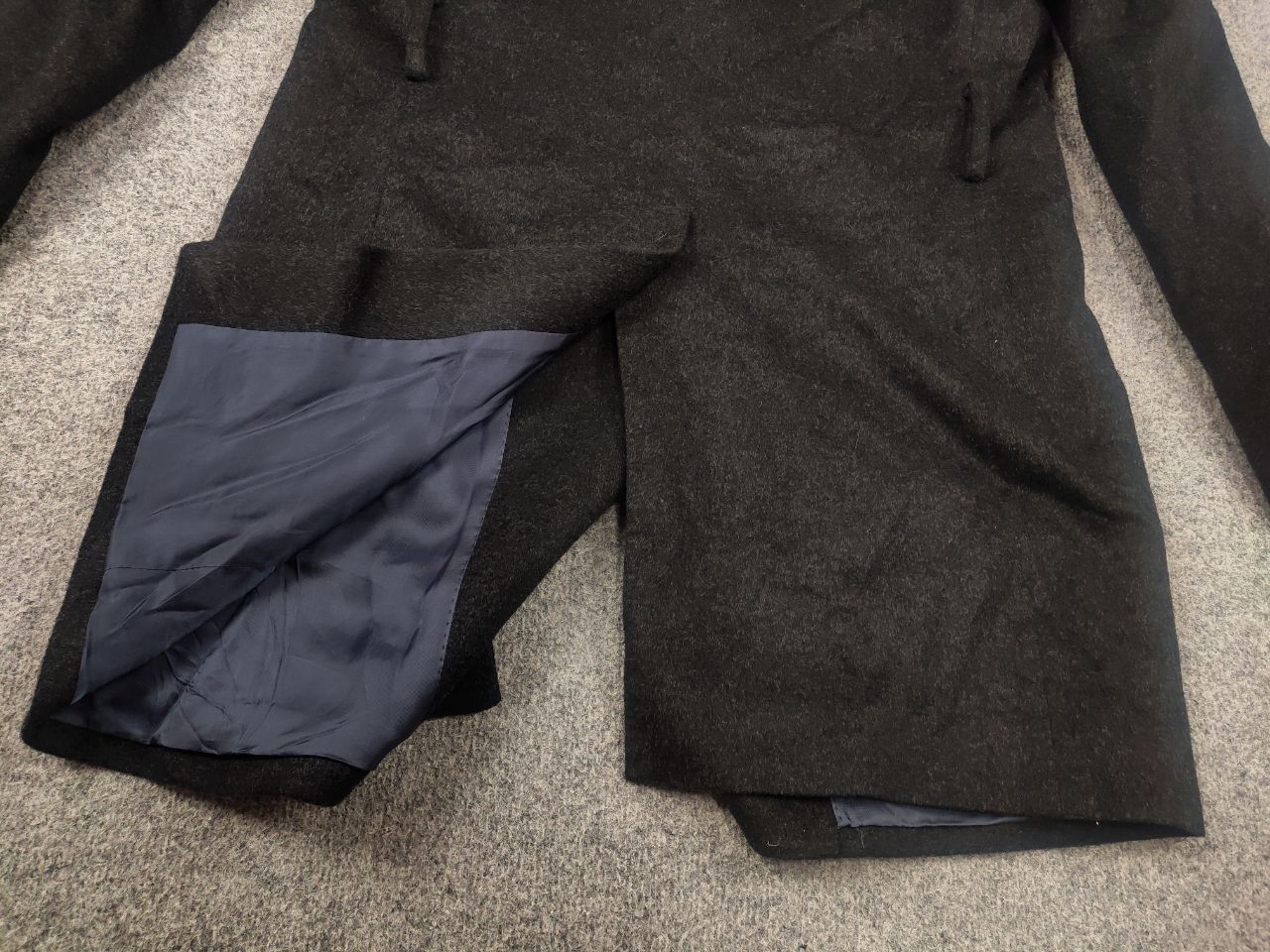 Suitsupply Suitsupply Vicenza overcoat Wool Buttons and belt Mid Jacket Size US L / EU 52-54 / 3 - 13 Thumbnail
