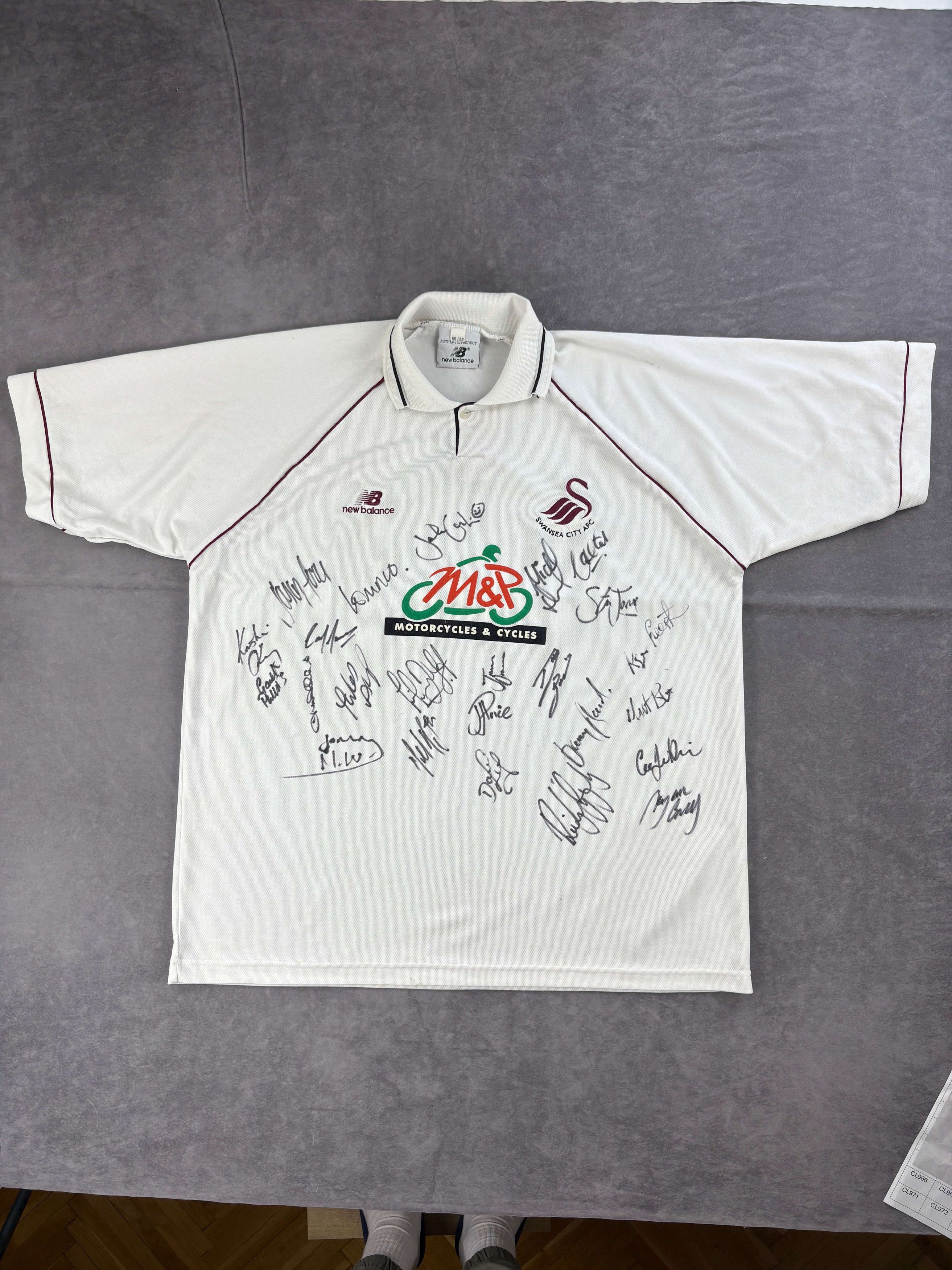 New Balance SIGNED Swansea City 1999-2000 home football jersey size XXL Size US XXL / EU 58 / 5 - 1 Thumbnail