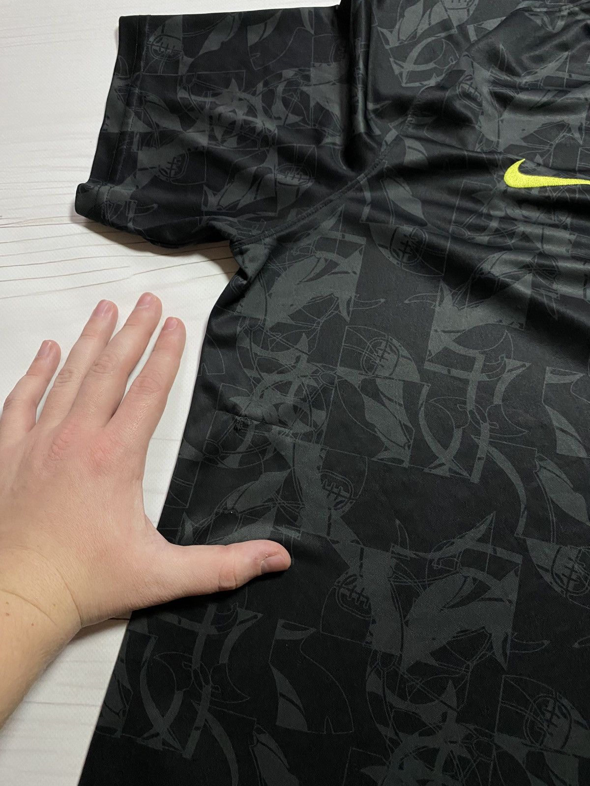 Nike Nike Tottenham Hotspur 2021/22 pre-match soccer jersey Size US XL / EU 56 / 4 - 11 Thumbnail