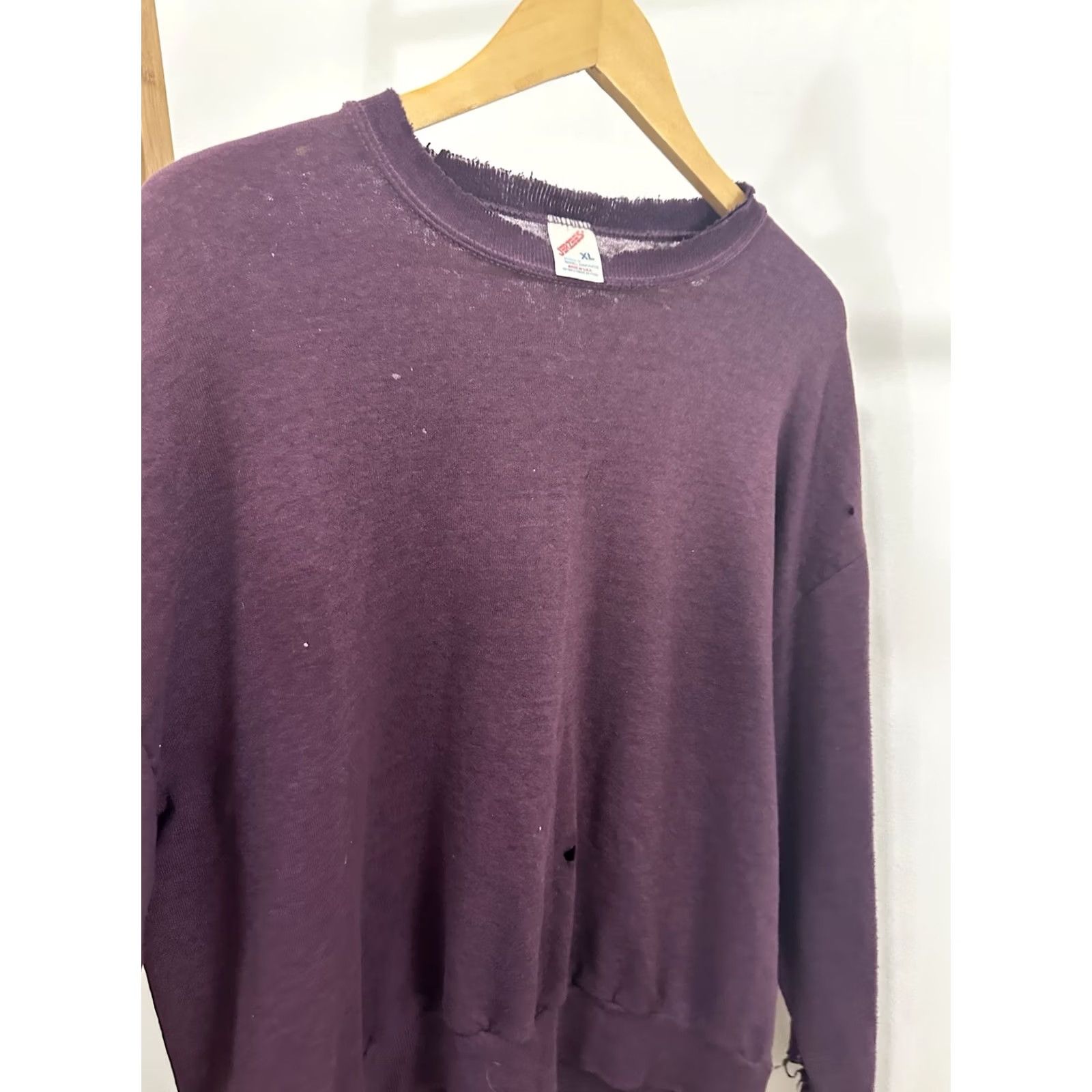 Jerzees VTG 80s Purple Jerzees Sweatshirt XL Distressed Worn Thrashed Burnout Boxy Pullover Men Size US XL / EU 56 / 4 - 4 Thumbnail