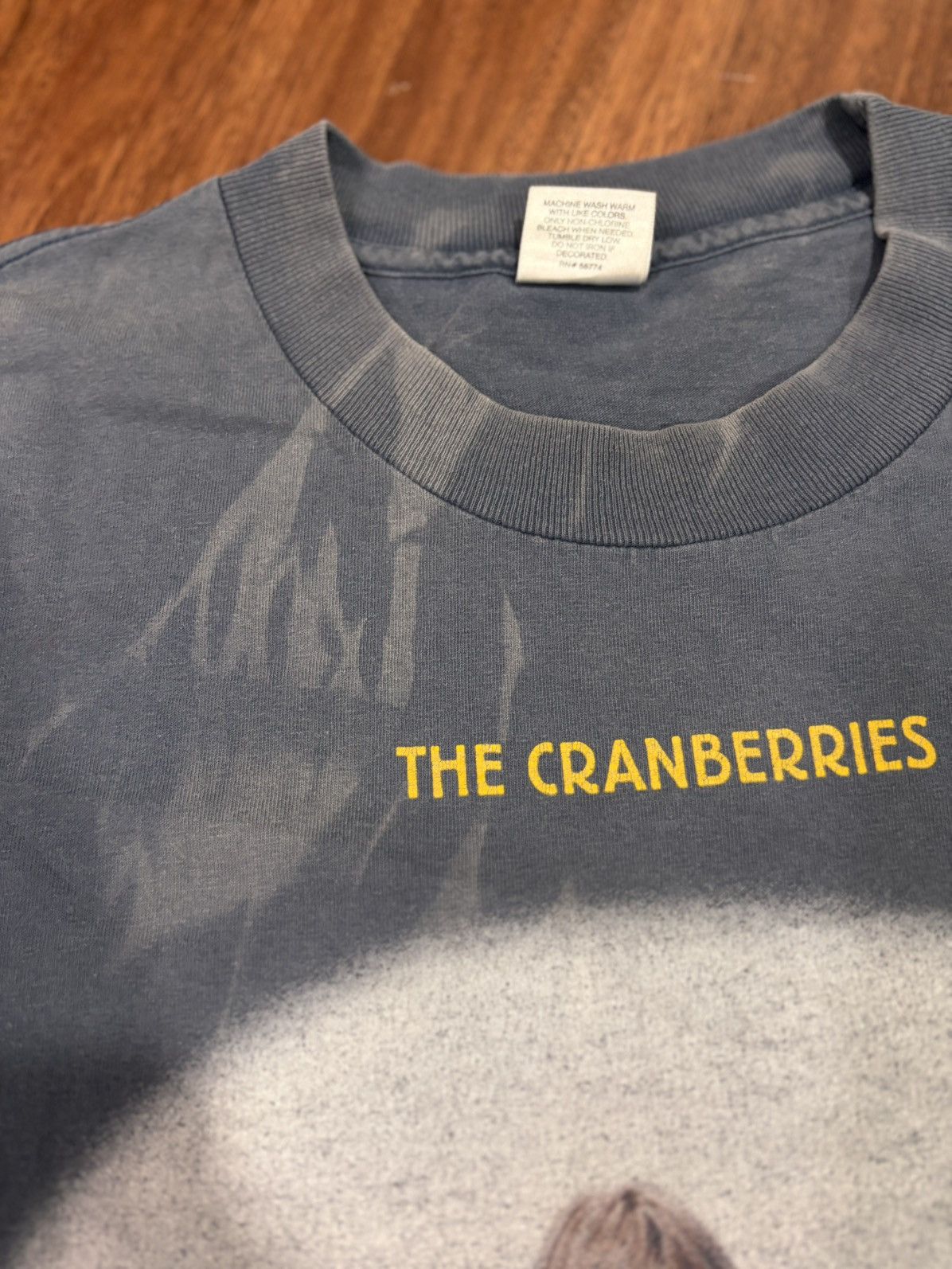 Band Tees CRANBERRIES BAND TEES VINTAGE Size US XL / EU 56 / 4 - 3 Thumbnail
