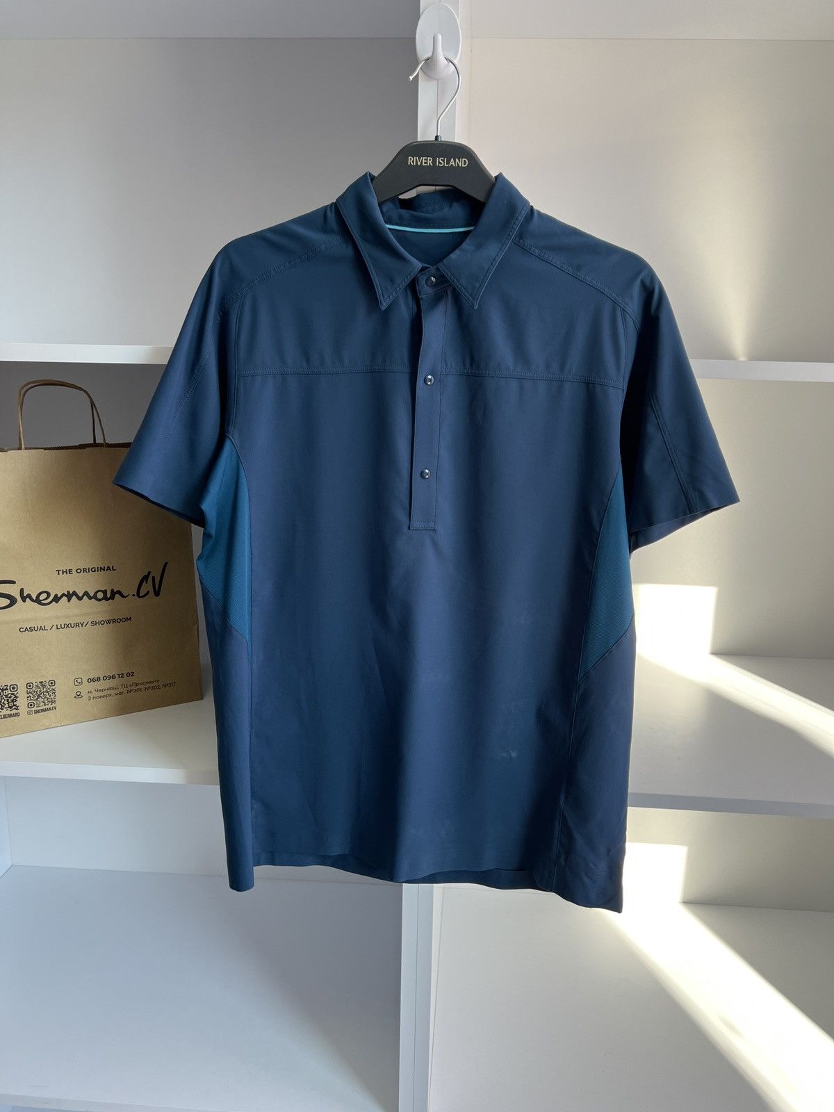 Arc'teryx × Vintage Vintage Arc'teryx Blue tee Size US S / EU 44-46 / 1 - 4 Thumbnail