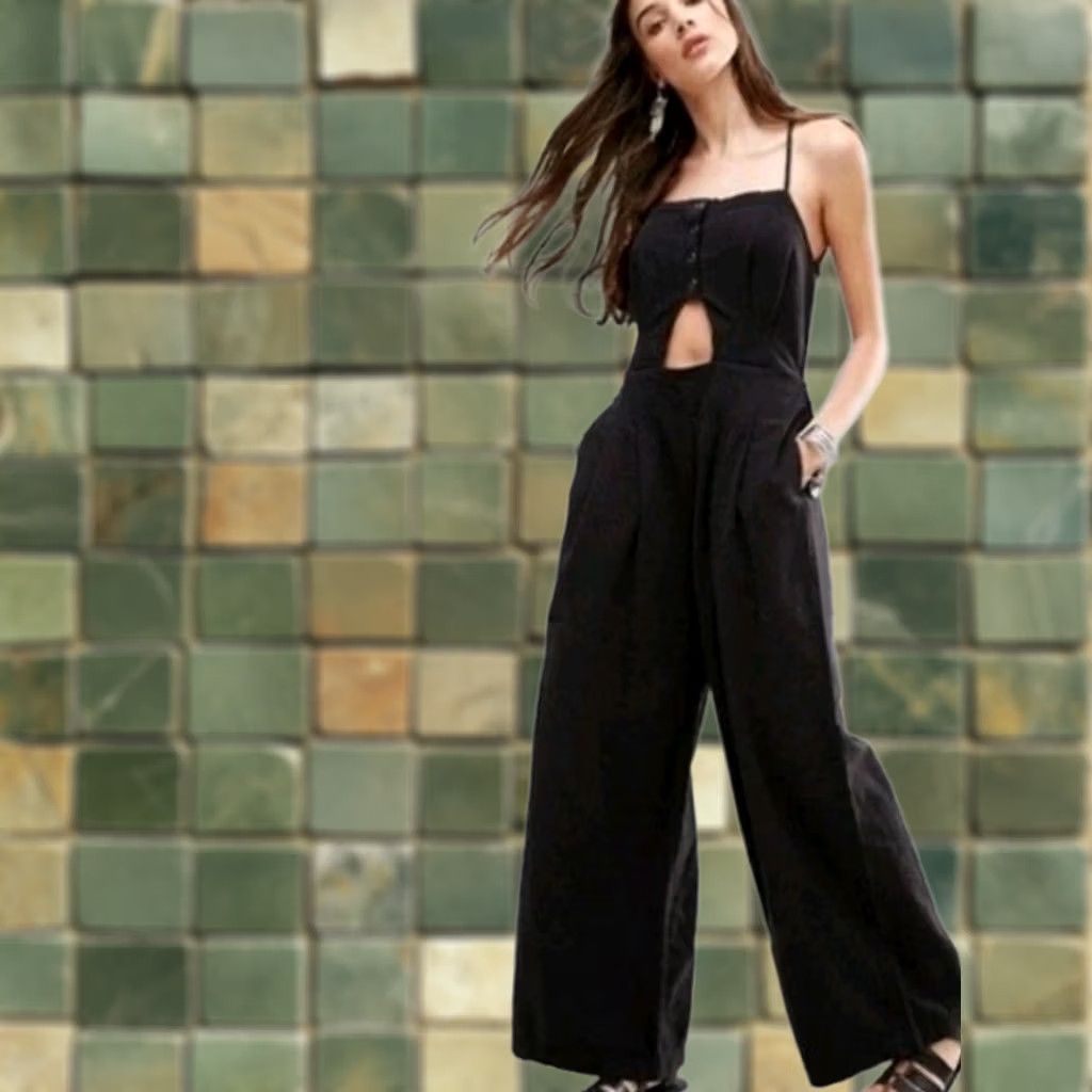 Free People VINTAGE? No — Free People Marbella Black Linen Wide Leg Jumpsuit L Womens Bohemian Beach Festival Summer Size 36" / US 14 / IT 50 - 1 Thumbnail